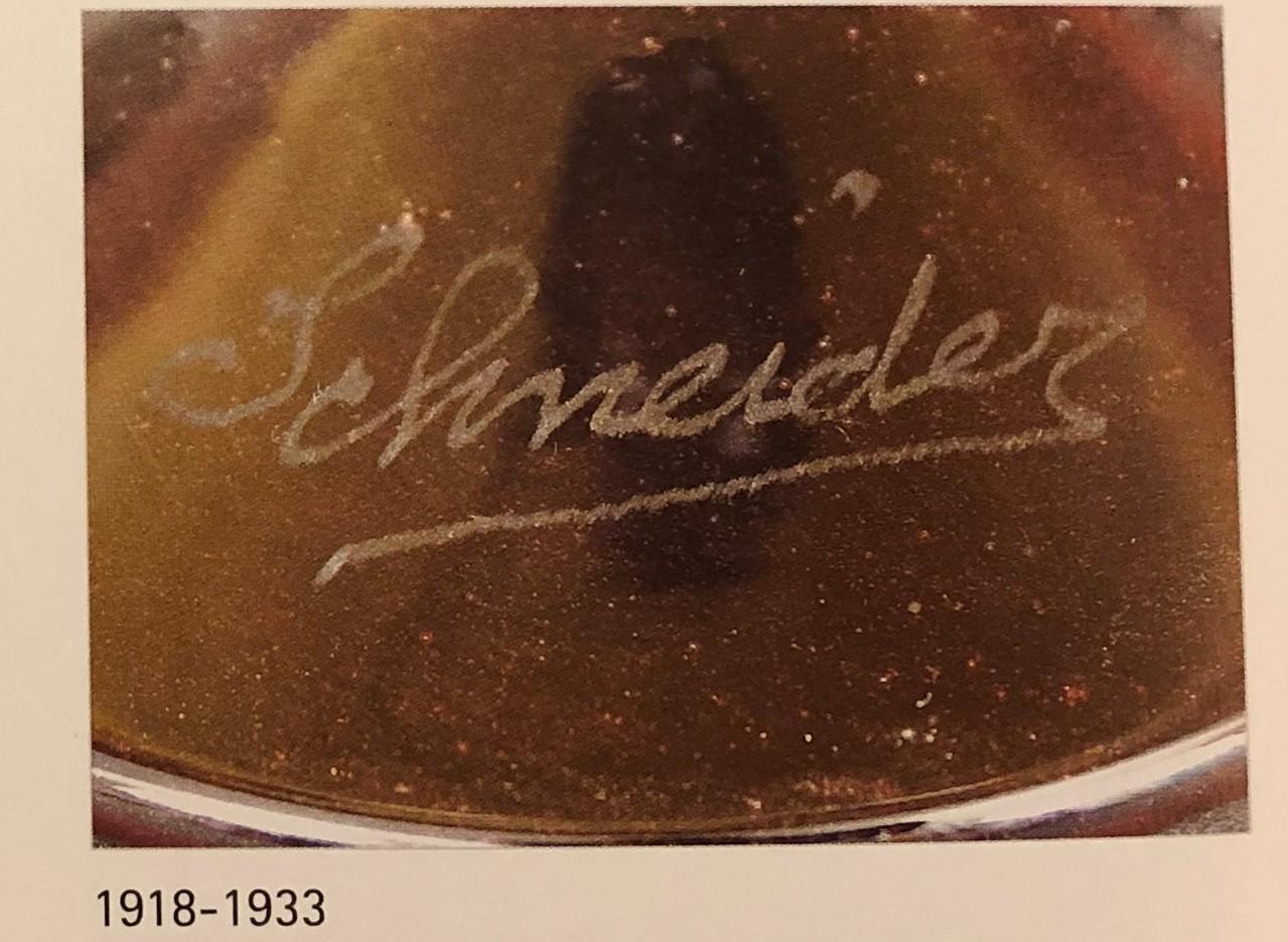  Vase sign: Schneider Mit Eisenfuß und Applikation (Coupe à pied noir) Frankreich (Art déco) im Angebot