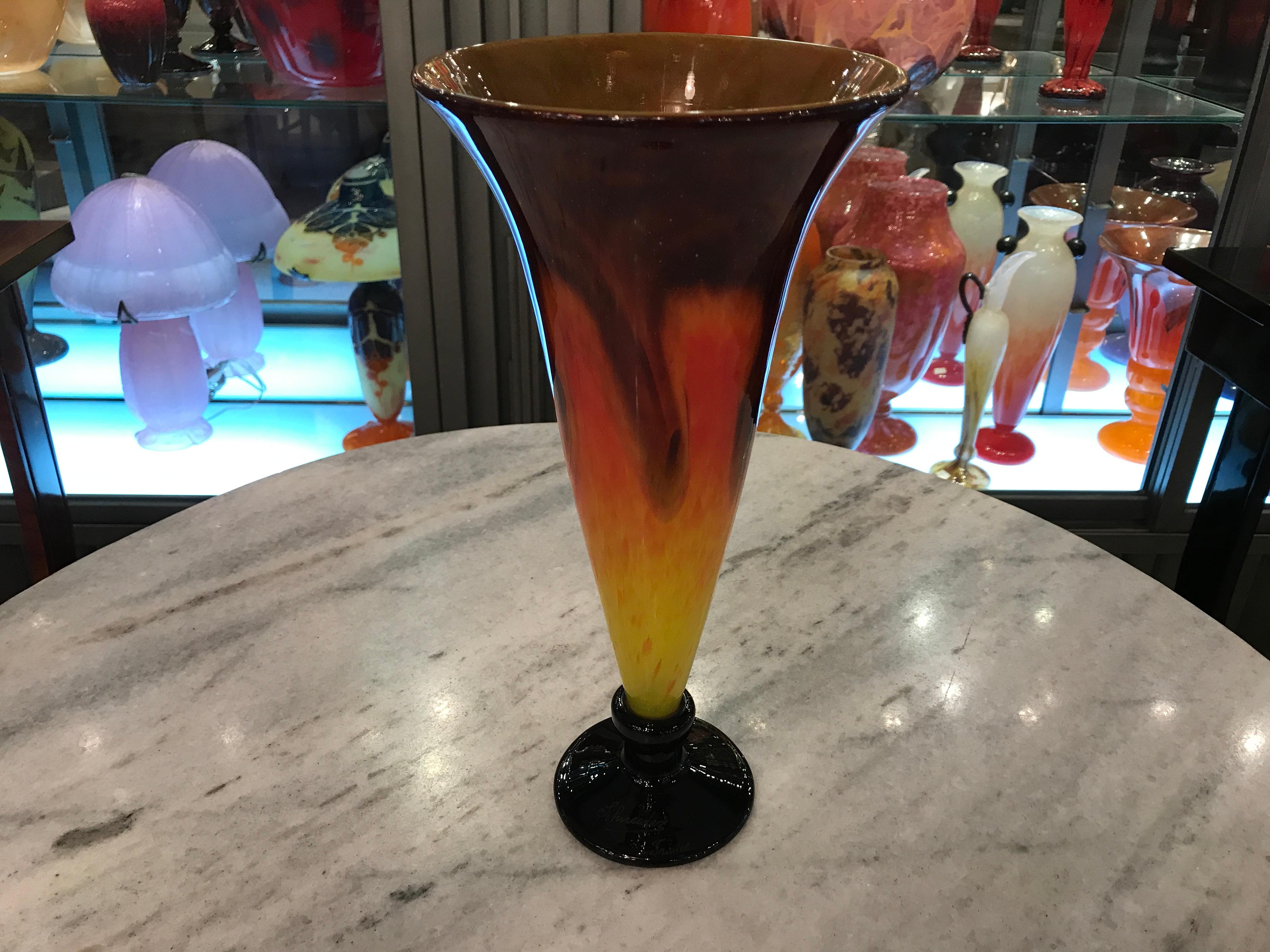 Art Glass Vase Sign: Schneider France ( Decoración Jade ), 1924, Style: Art Deco For Sale