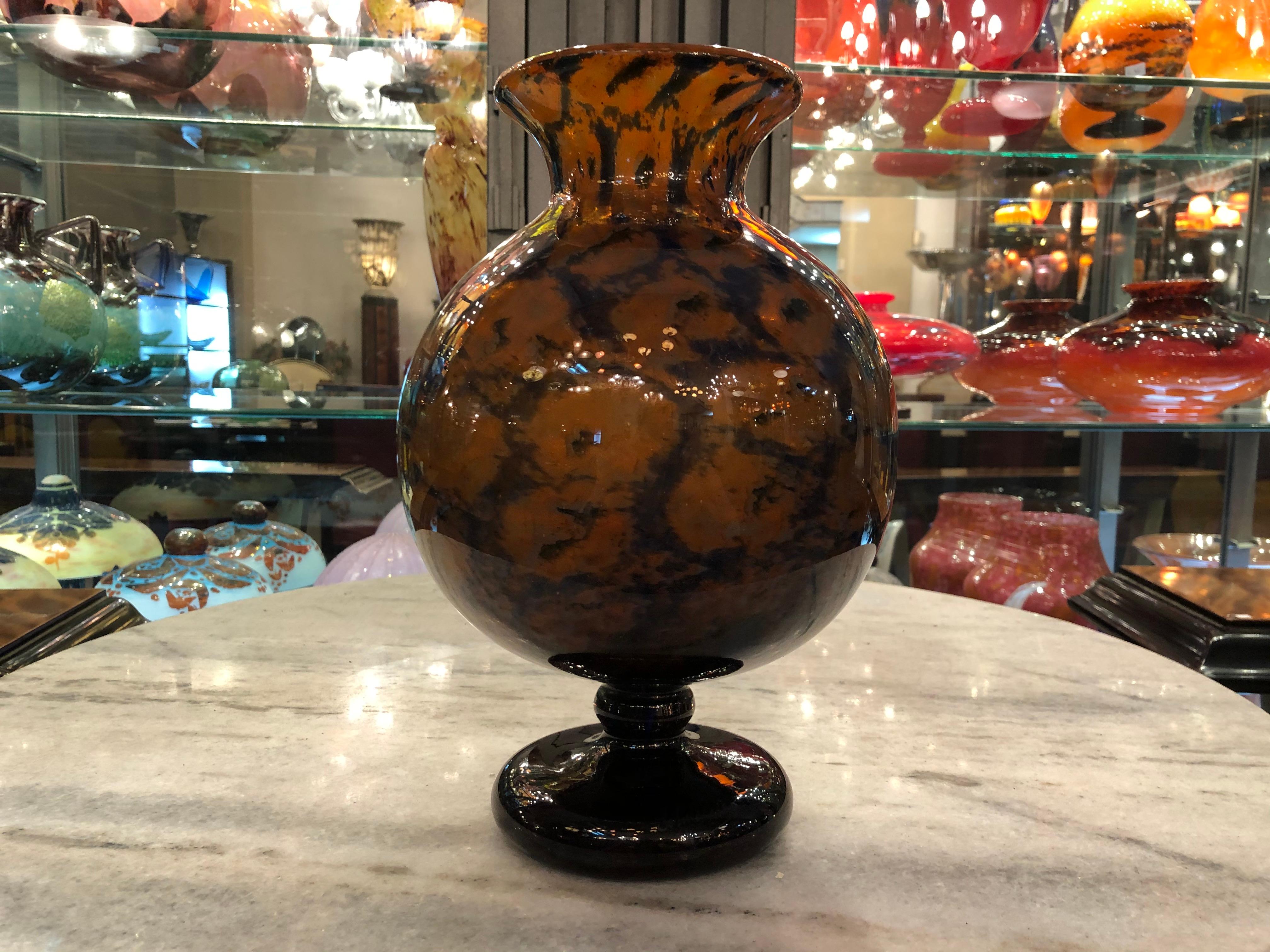 Vase Sign: Schneider France, with application, 1922, Style: Art Deco In Good Condition For Sale In Ciudad Autónoma Buenos Aires, C