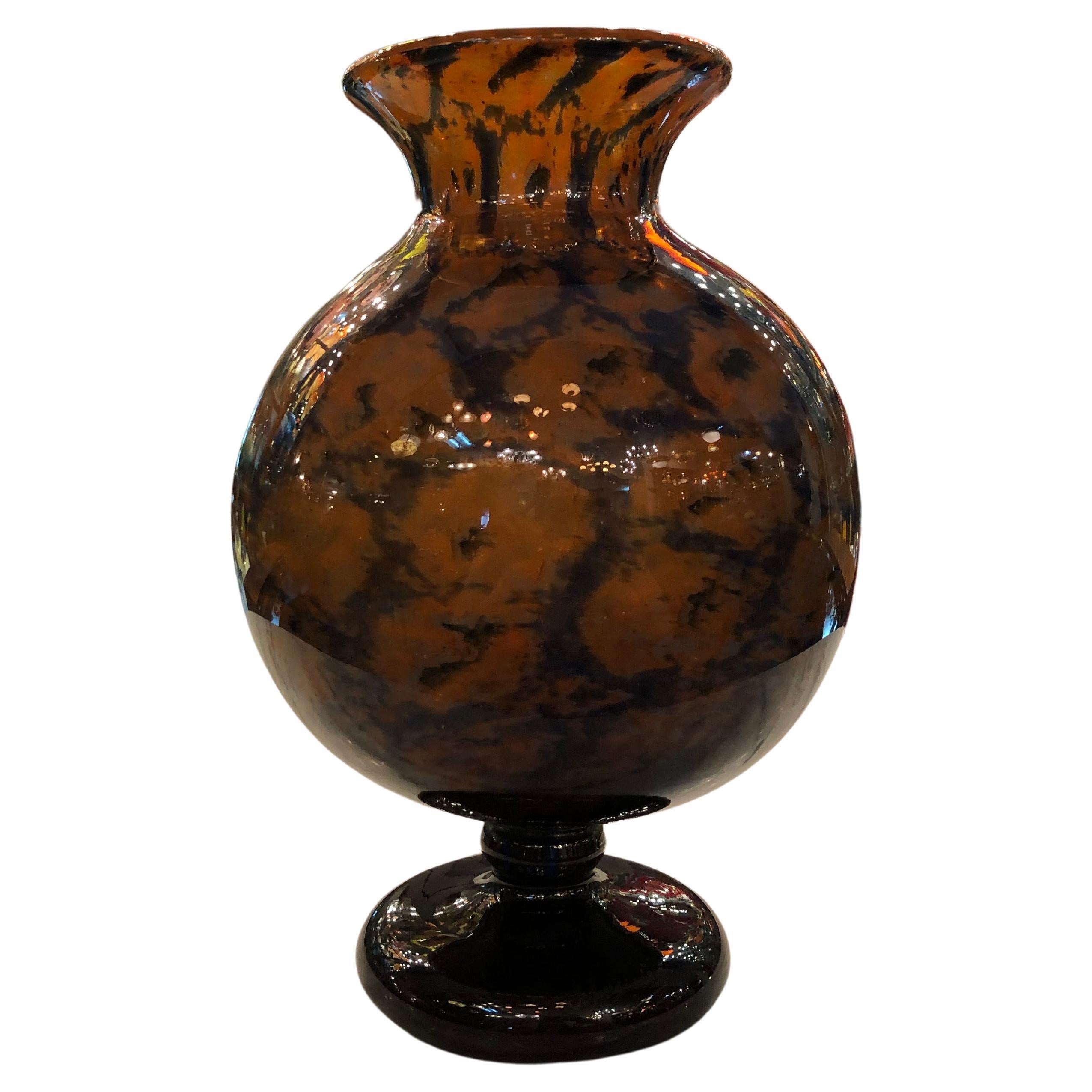 Signature du vase : Schneider France, avec application, 1922, Style : Art déco