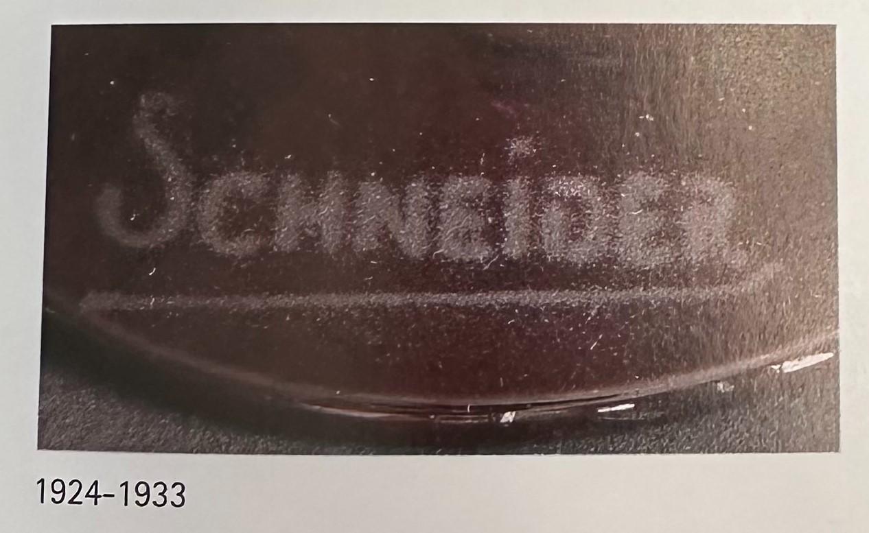 Vase Sign: Schneider with application, 1924, France, Design: (Écaille), Art Deco In Good Condition For Sale In Ciudad Autónoma Buenos Aires, C