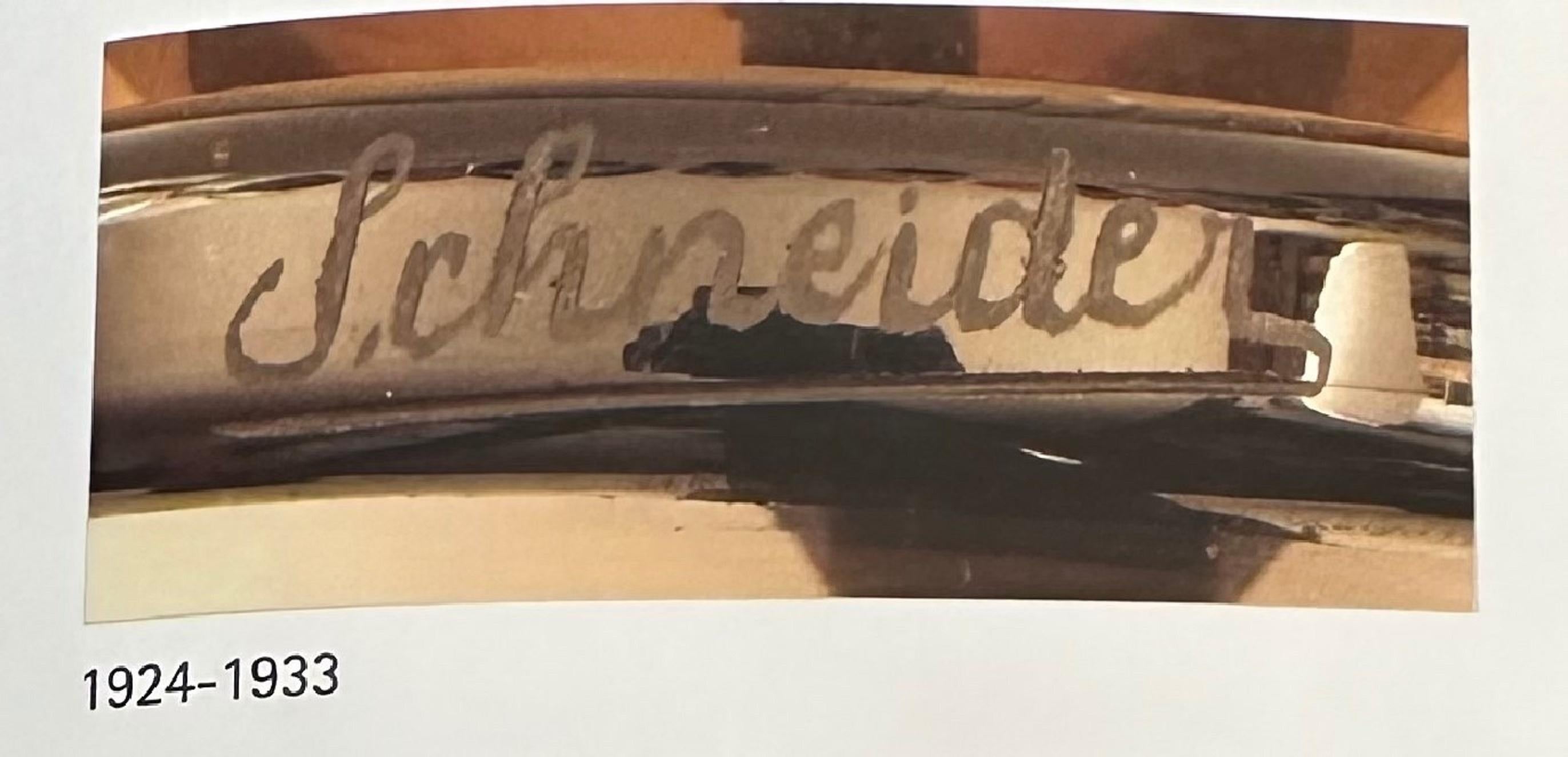 Vasenschild: Schneider mit Anwendung, 1924, Frankreich, Dekoration: (Marbrines) im Angebot 2