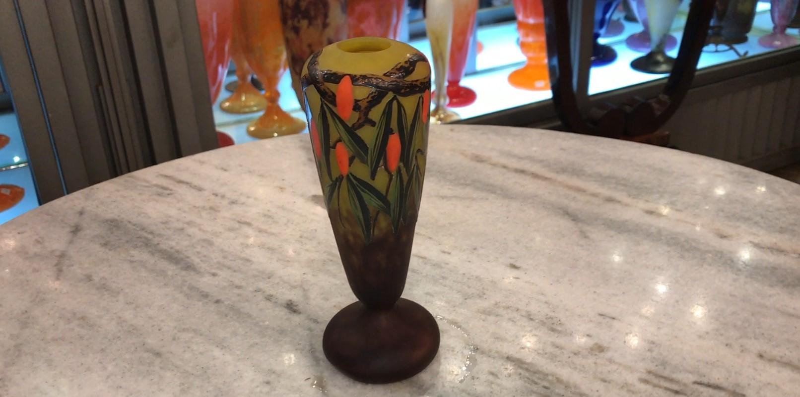 Vase Sign: Schneider, with enamel, 1920, Style: Art Deco, (Design: Arbousiers) For Sale 4