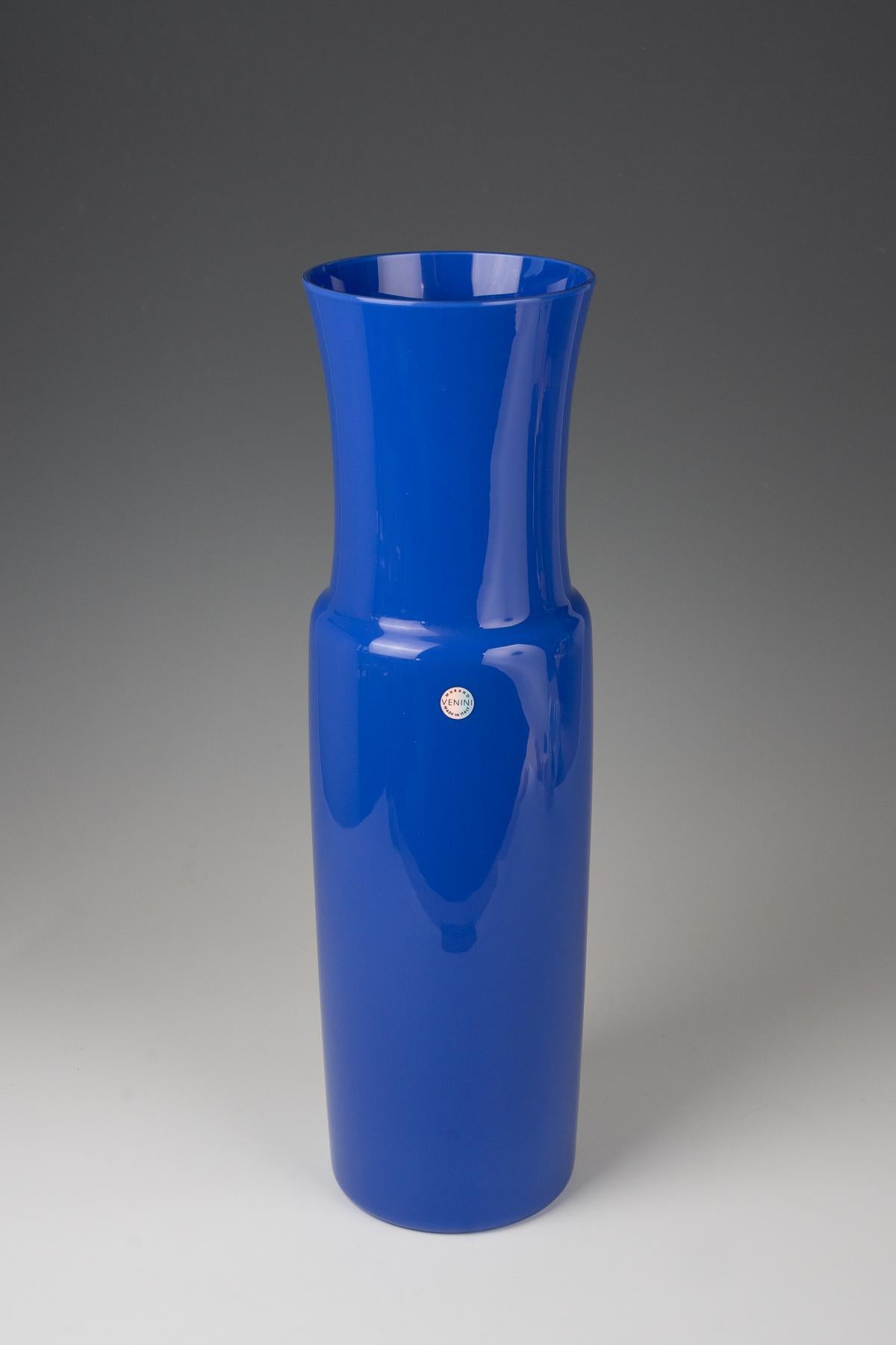 Contemporary Vase signed and labeled. M. Guggisberg & P. Baldwin for Venini. 2002 For Sale