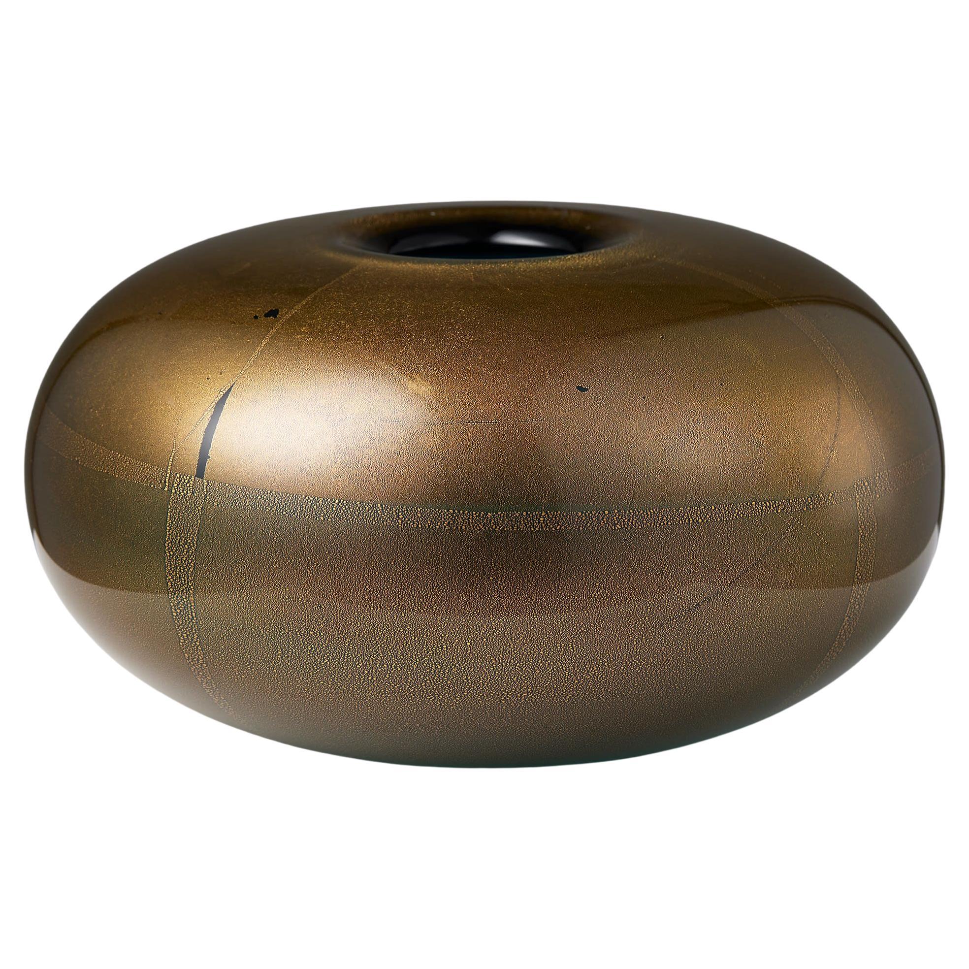 Vase "Sommerso Oro" conçu par Laura Diaz de Santillana pour Venini Murano, Italie