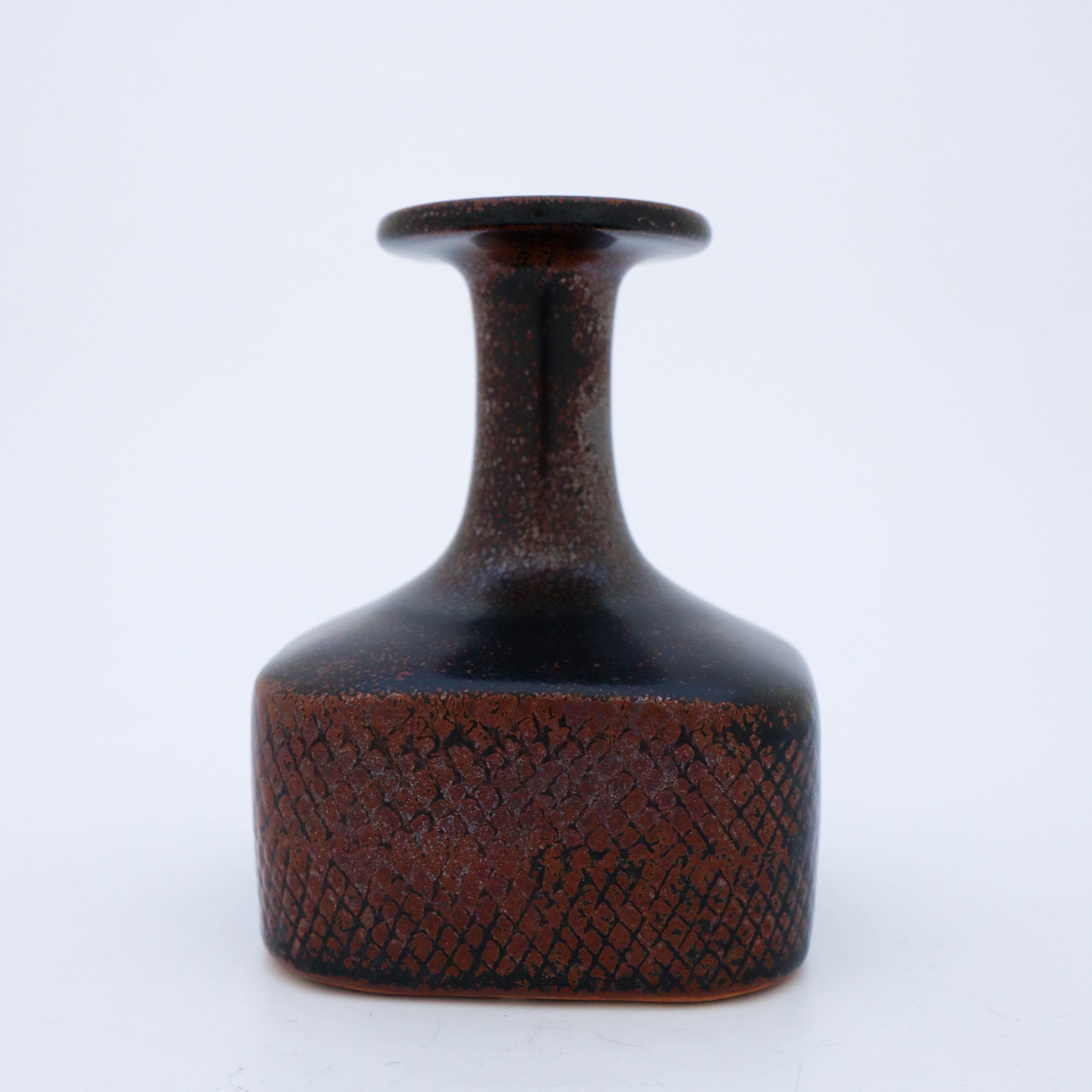 Vase, Stig Lindberg Gustavsbergs Studio, Brown Stoneware In Good Condition In Stockholm, SE