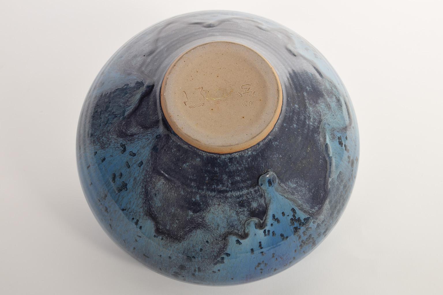 Vase Studiokeramik von Görge Hohlt Katzbach 1930 Blaue Kristallglasur, 1989 (Deutsch) im Angebot