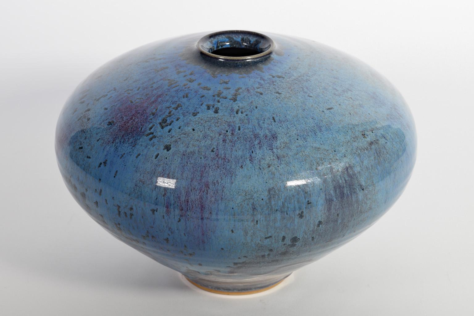 Vase Studiokeramik von Görge Hohlt Katzbach 1930 Blaue Kristallglasur, 1989 (Ende des 20. Jahrhunderts) im Angebot