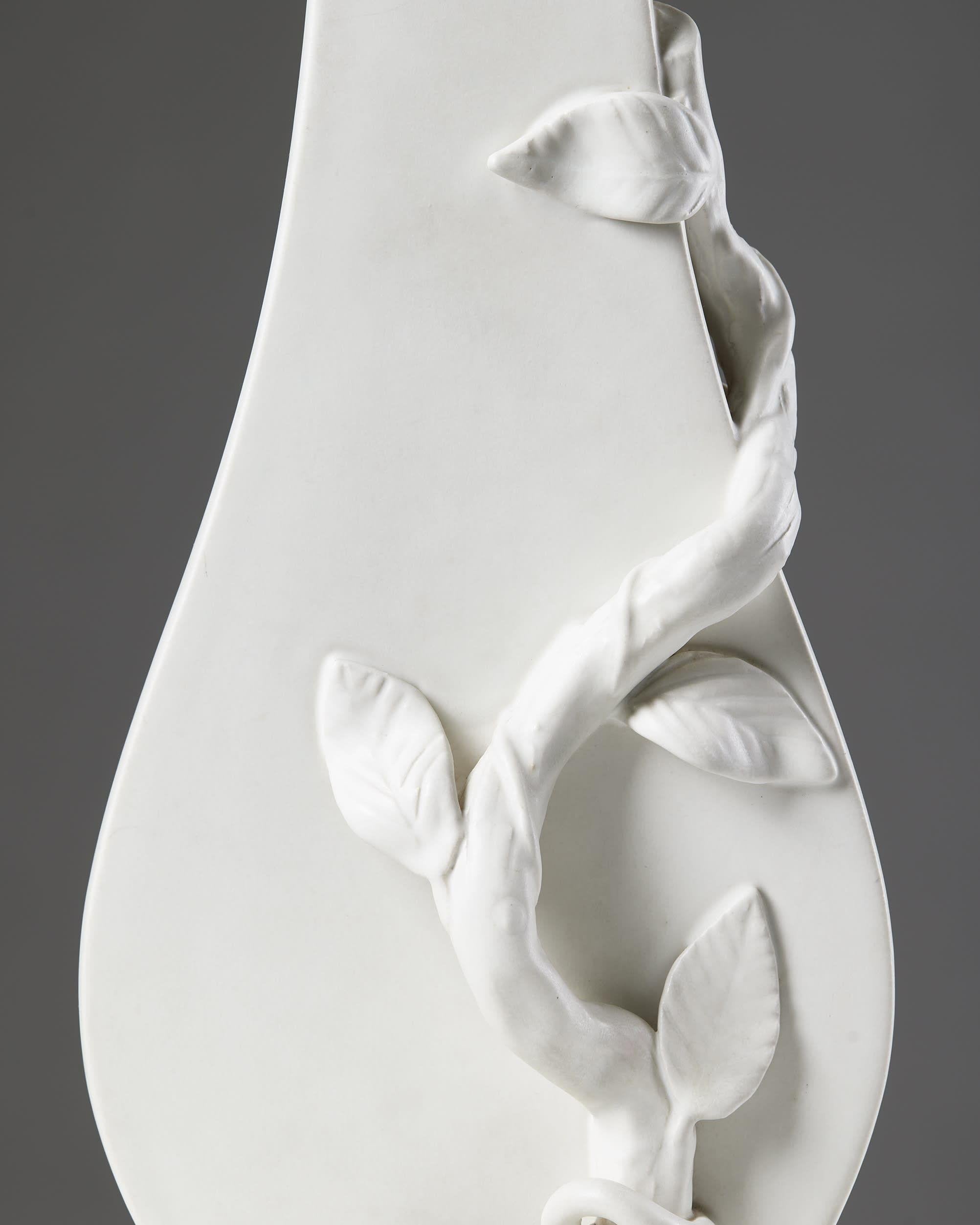 Vase ‘Surrea’ designed by Wilhelm Kåge for Gustavsberg Sweden, 1930s For Sale 2