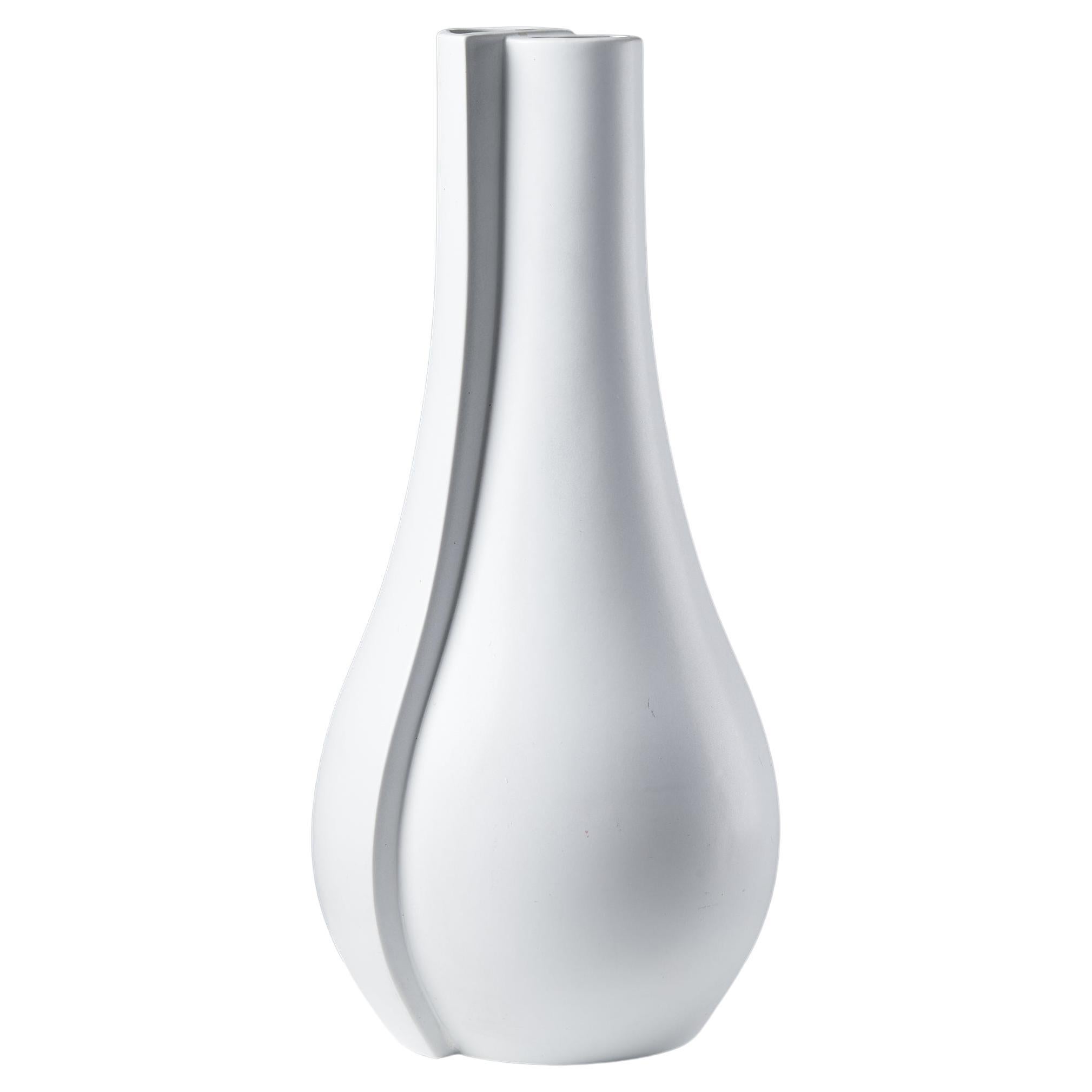 Vase ‘Surrea’ designed by Wilhelm Kåge for Gustavsberg, Sweden, 1940s For Sale