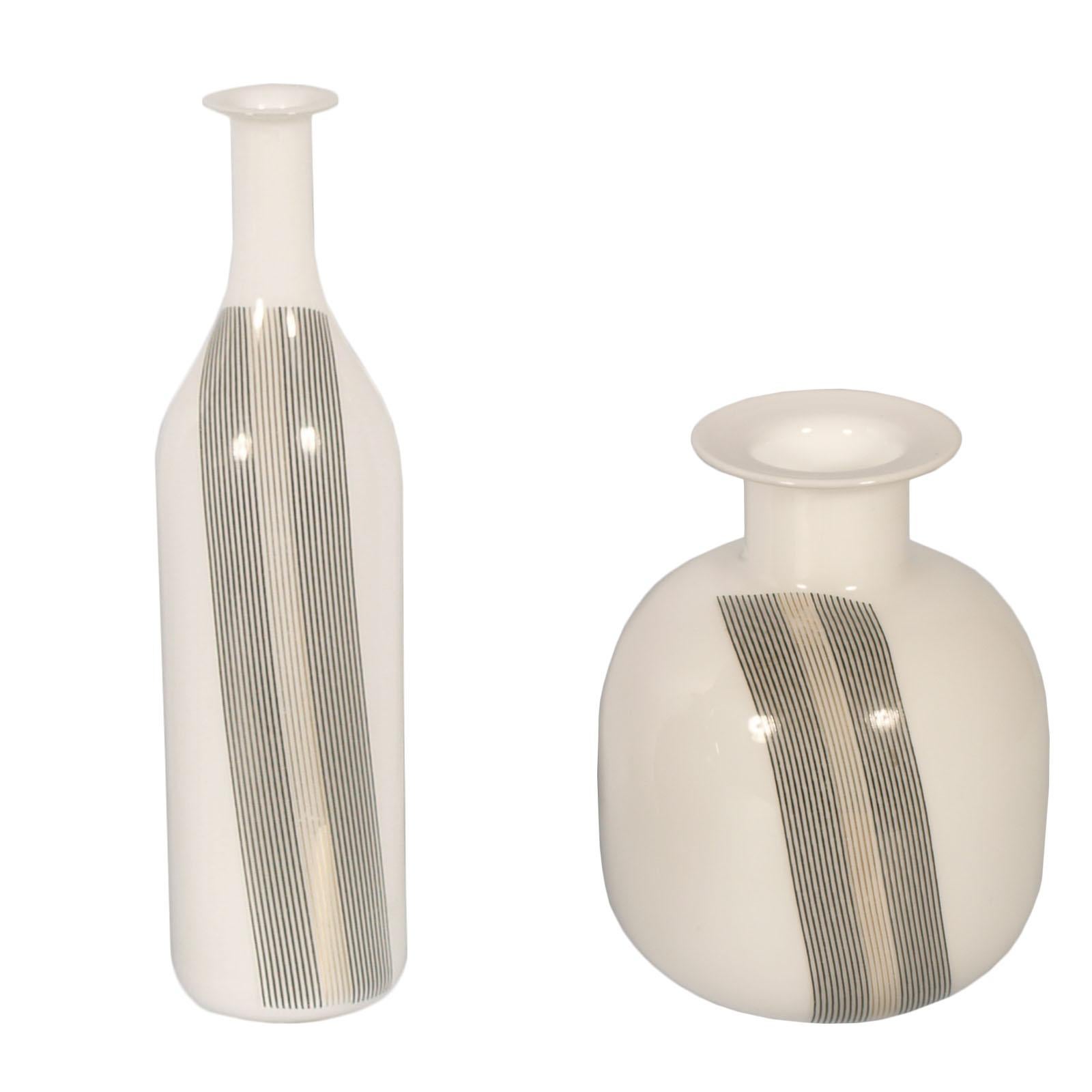 Vaso Tapio Wirkkala per Venini Attributable, in vetro soffiato di Murano Lattimio, Set