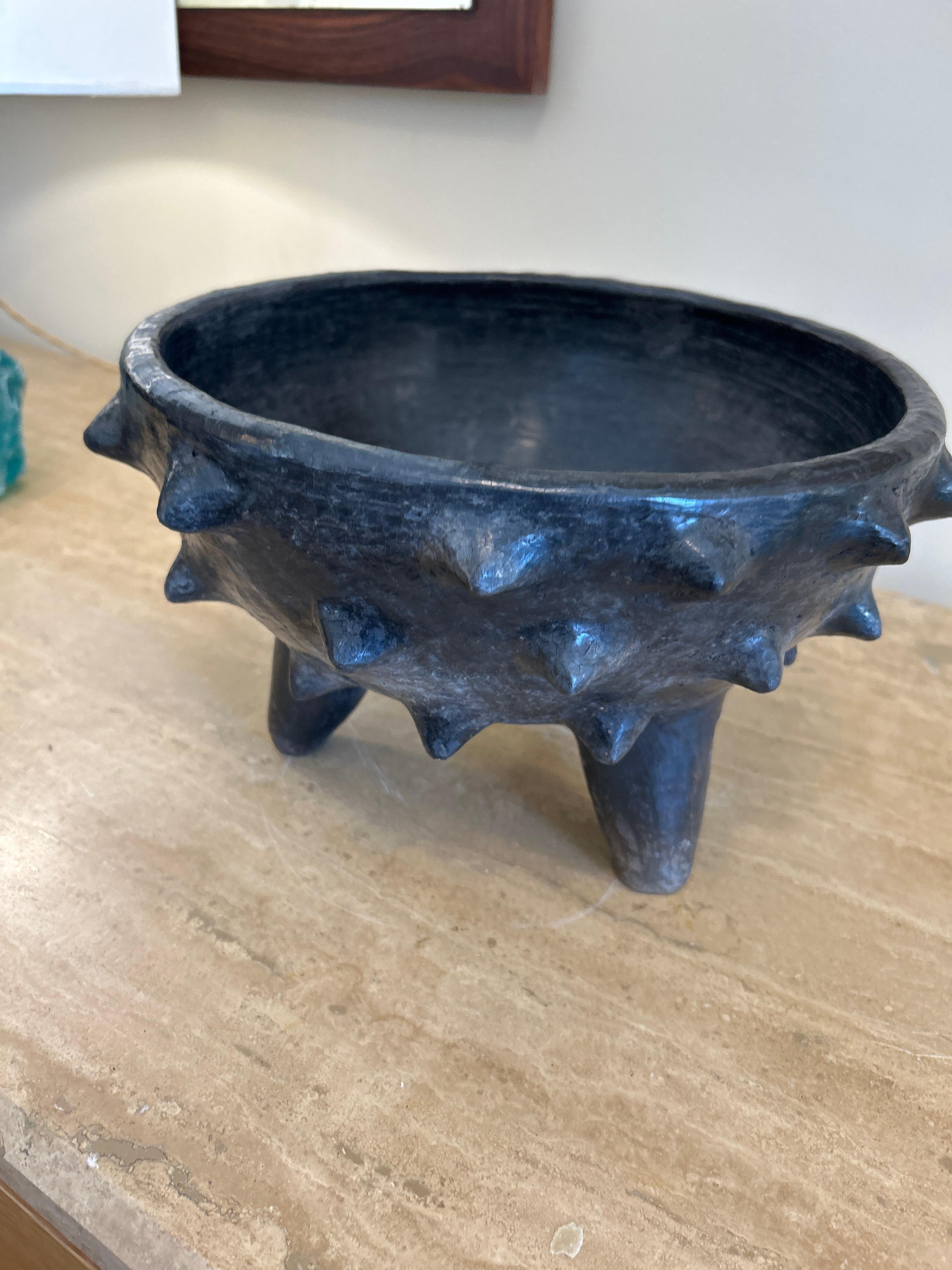 Vase terrakotta (21. Jahrhundert und zeitgenössisch) im Angebot