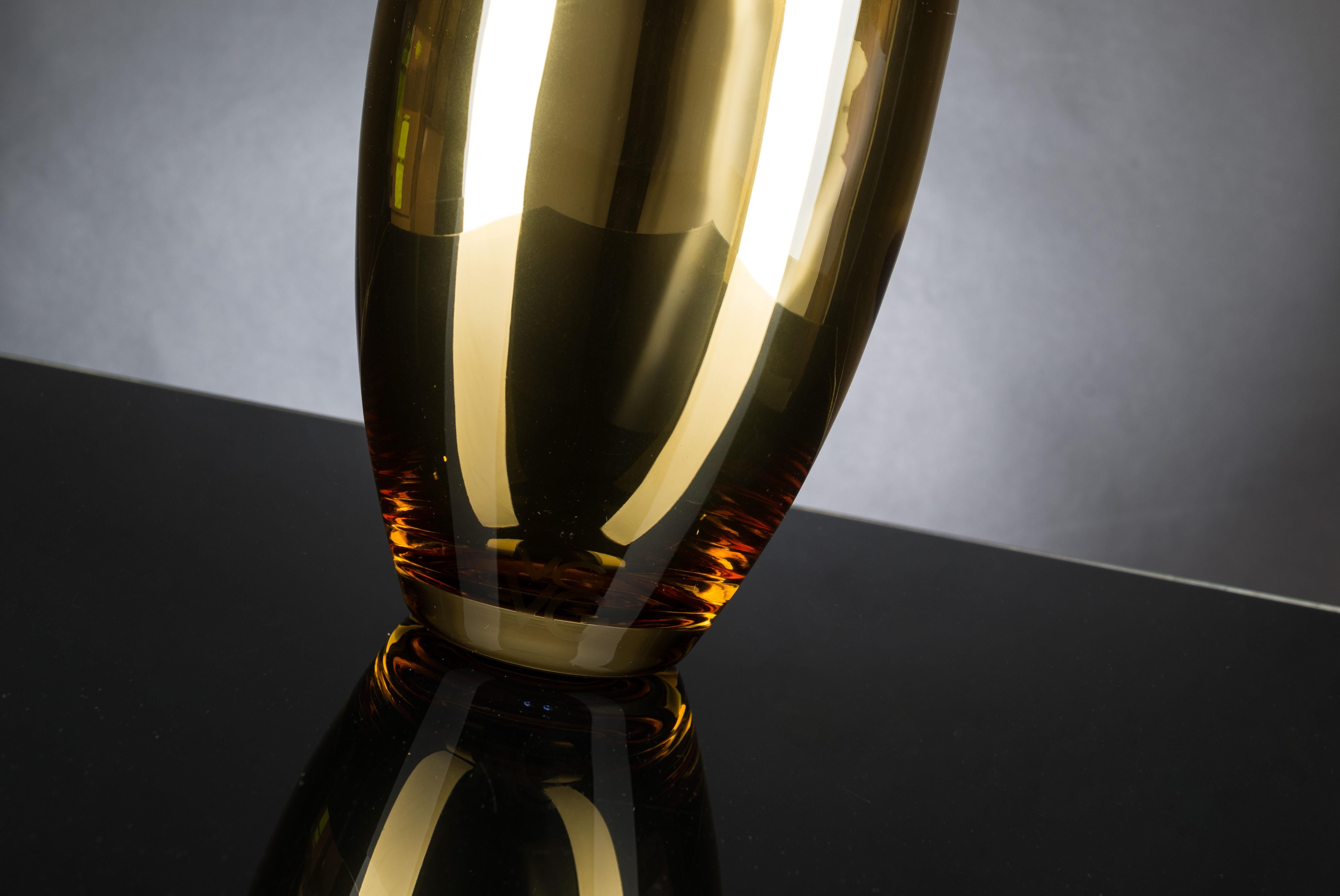 Vase Tik:: Farbe Gold:: aus Glas:: Italien (Moderne) im Angebot