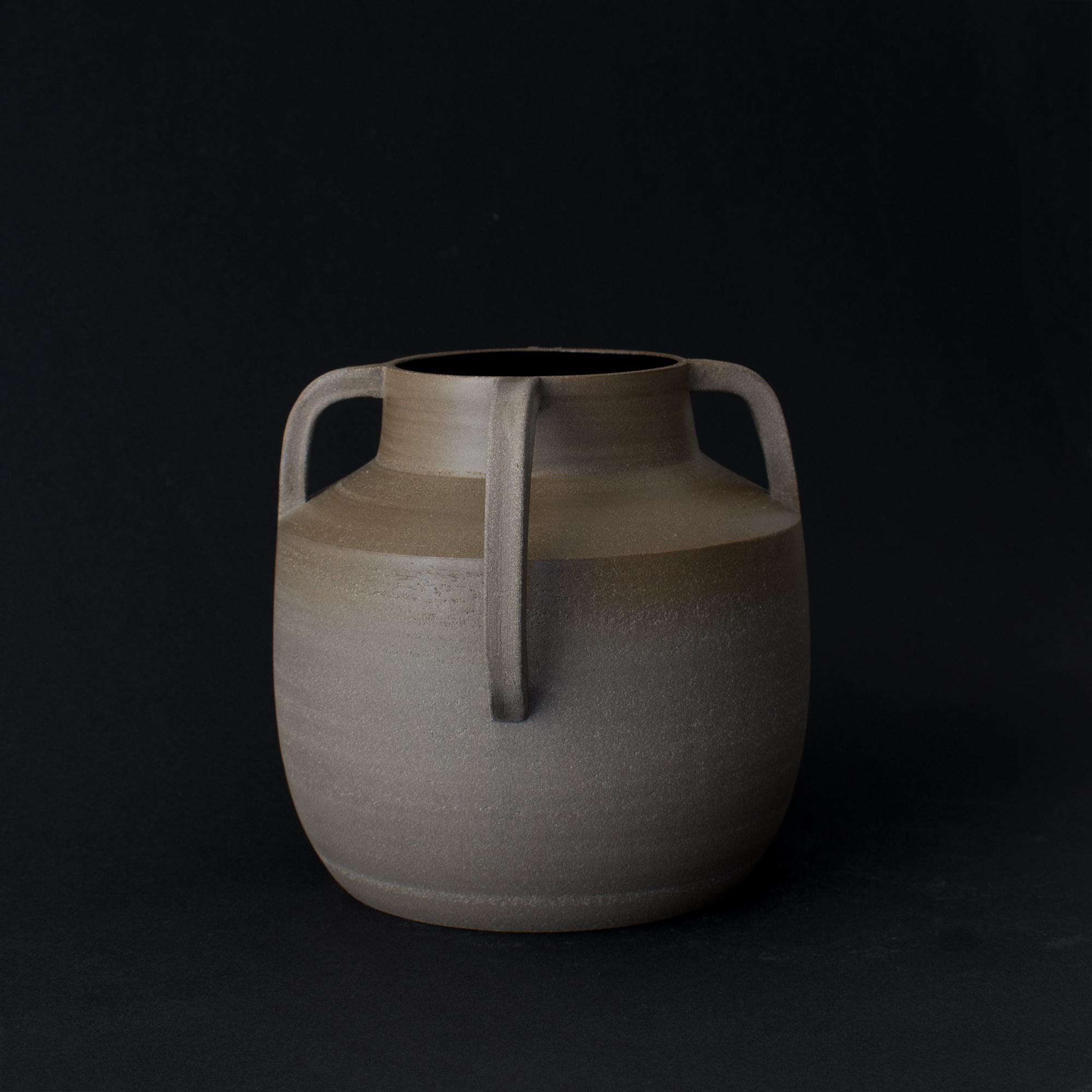 Vase V4-7-13 by Roni Feiten In New Condition For Sale In Geneve, CH