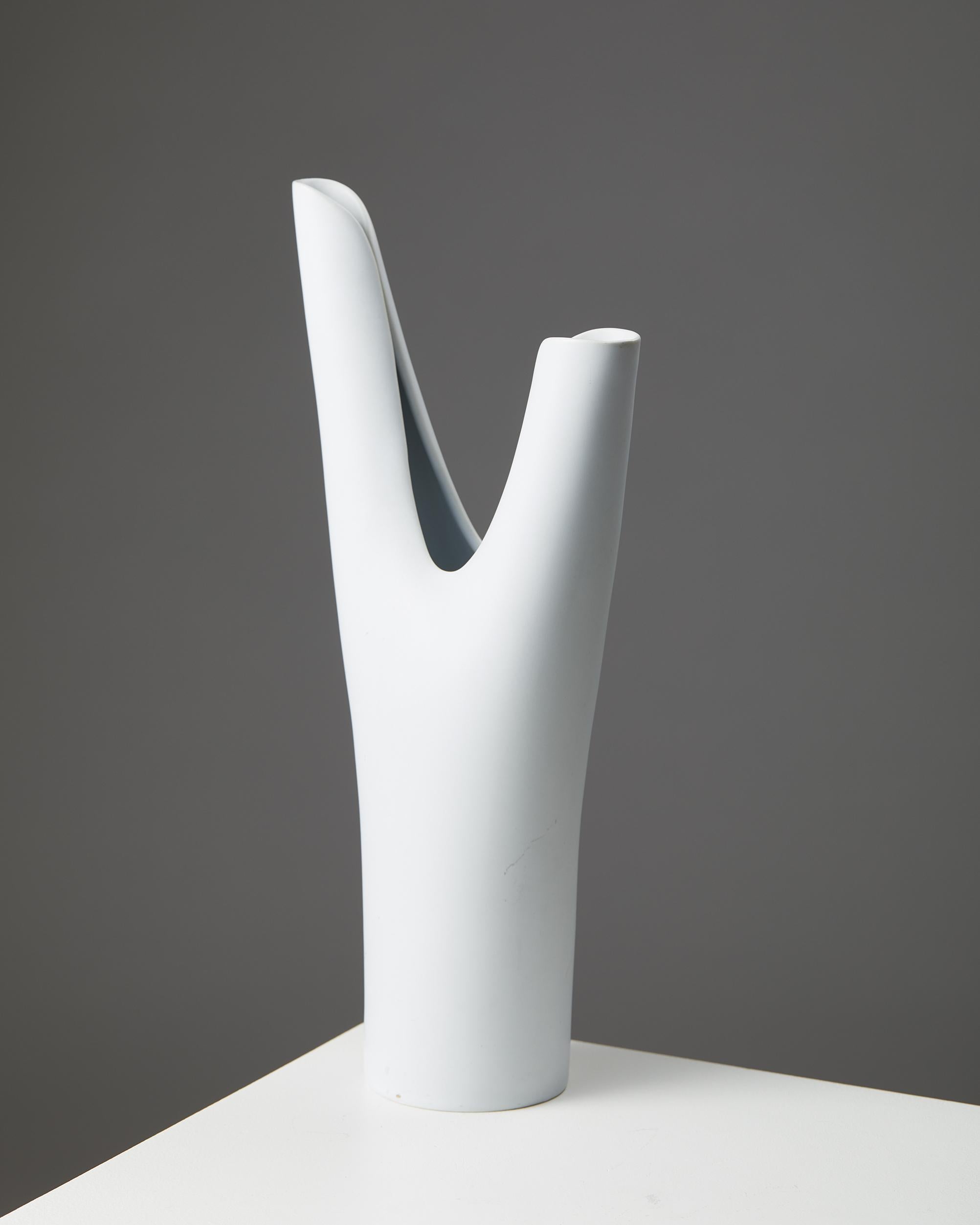 Mid-Century Modern Vase “Veckla” Designed by Stig Lindberg for Gustavsberg, Sweden, 1940s, white For Sale