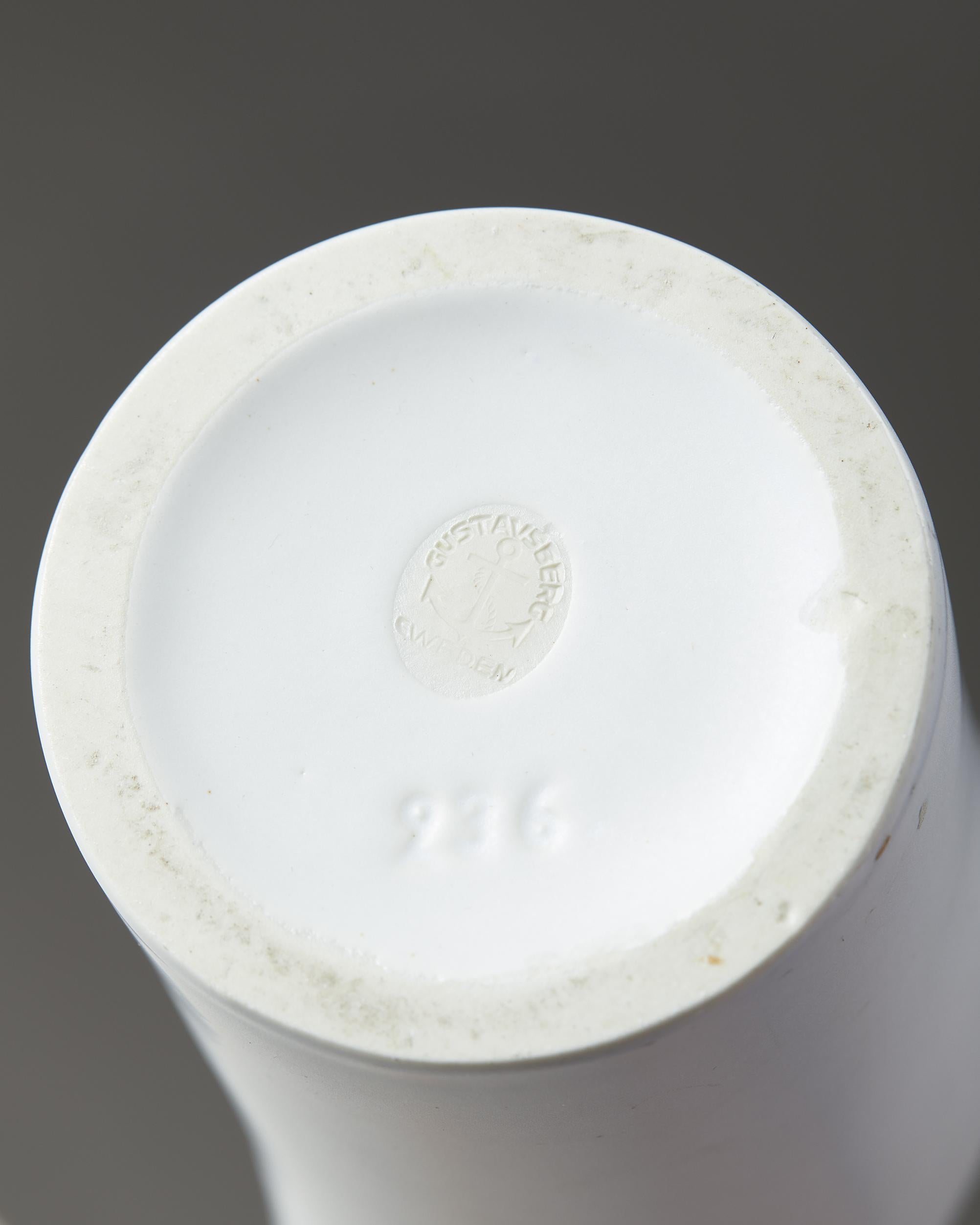 Mid-20th Century Vase “Veckla” Designed by Stig Lindberg for Gustavsberg, Sweden, 1940s, white For Sale