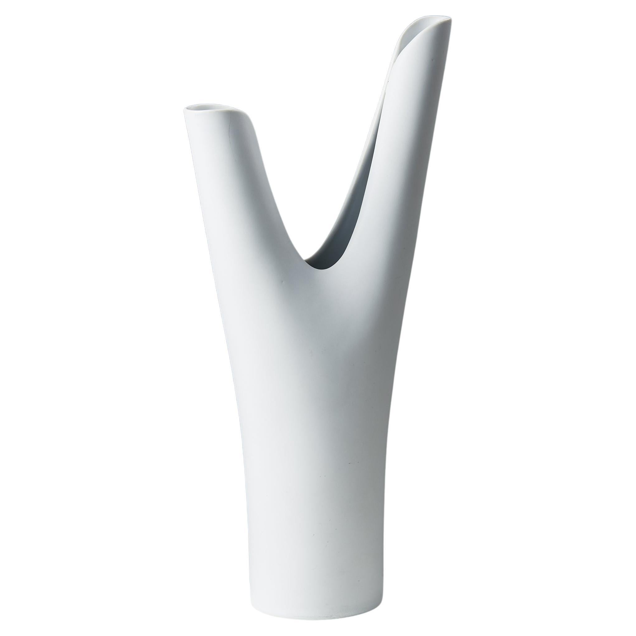 Vase “Veckla” Designed by Stig Lindberg for Gustavsberg, Sweden, 1940s, white For Sale