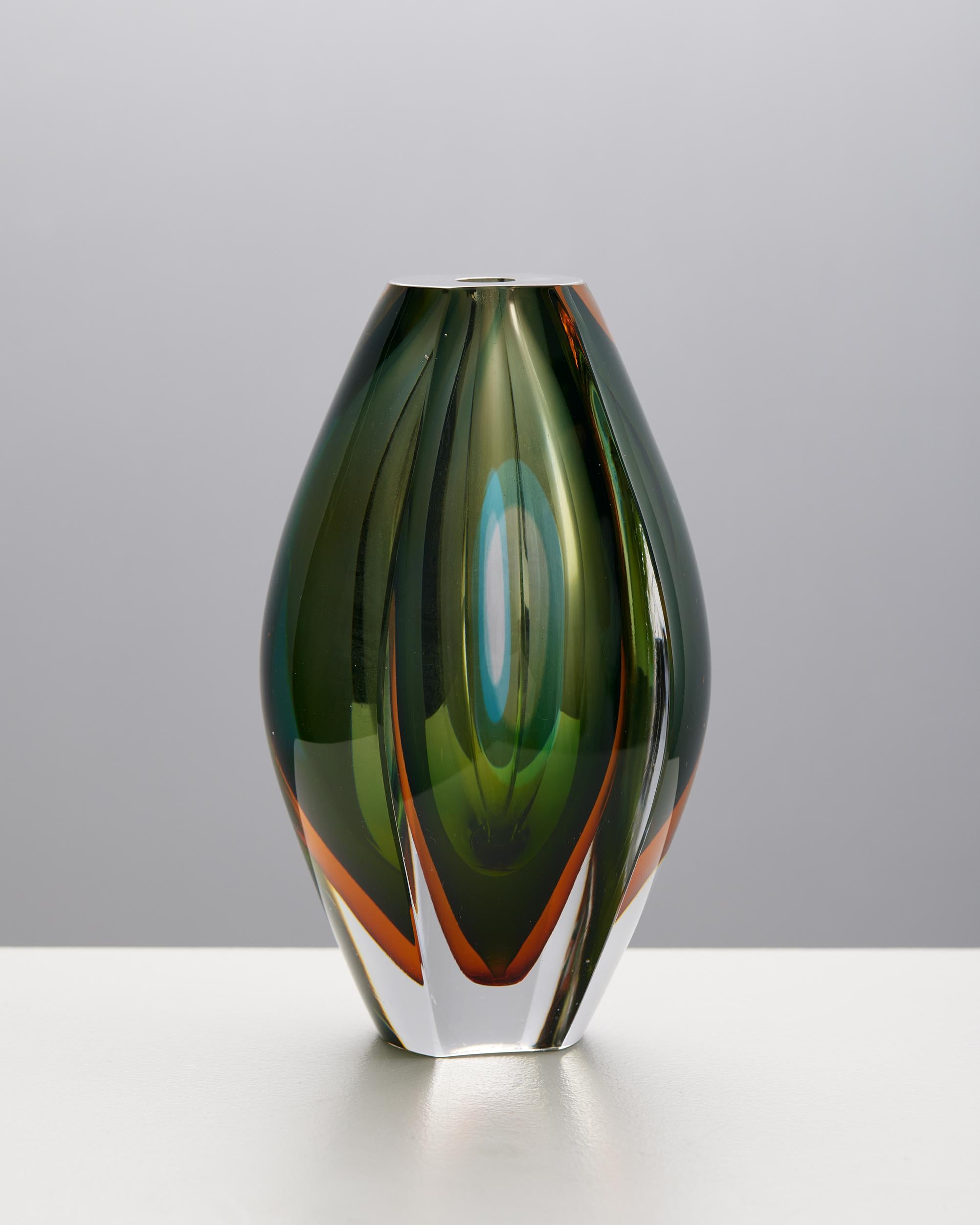 Swedish Vase 'Ventana' designed by Mona Morales-Schildt for Kosta, Sweden, 1950s, Green For Sale