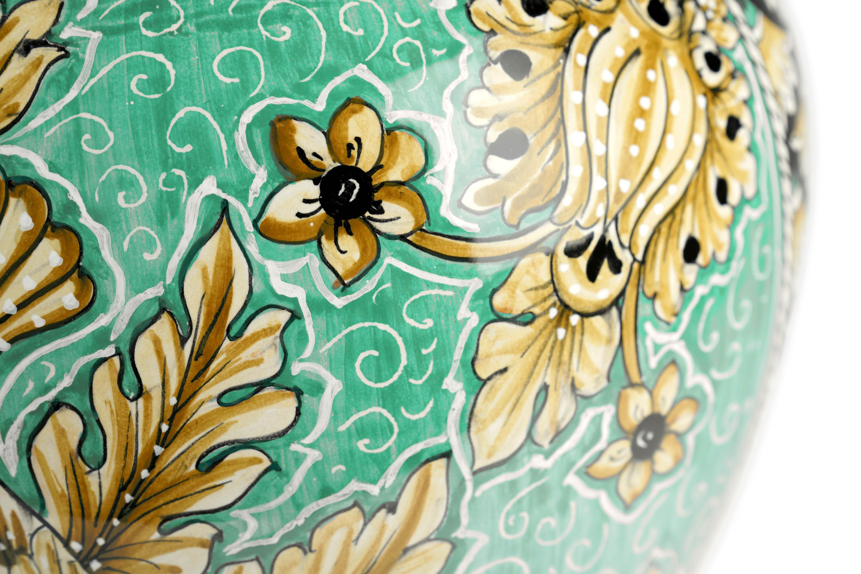 Céramique Vase centre de table en céramique Ornement aigue-marine Majolica Porte-fleurs Italie en vente