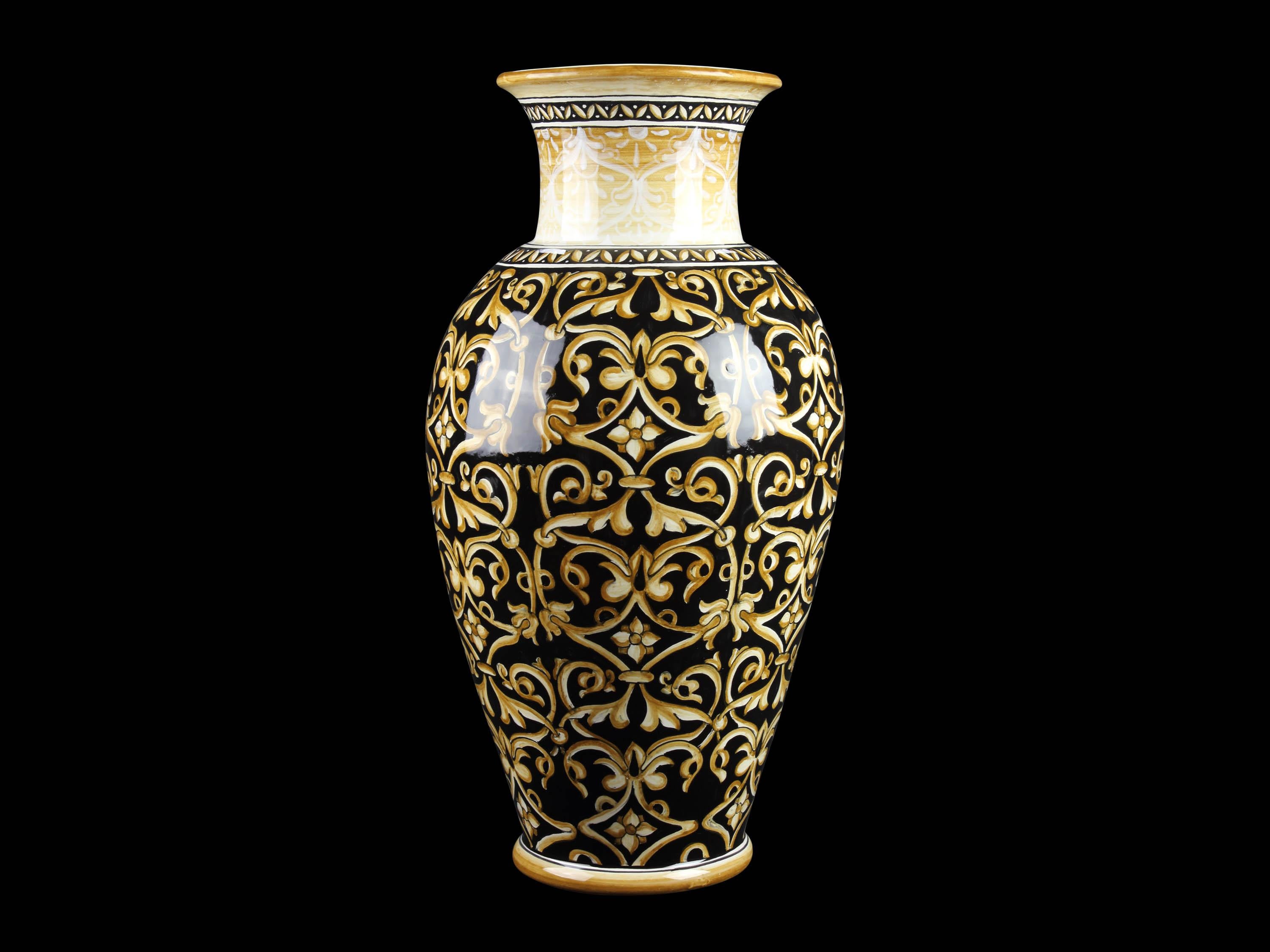Vase Vessel Majolica Damask Renaissance Black Yellow Hand Painted Italy Deruta In New Condition For Sale In Recanati, IT