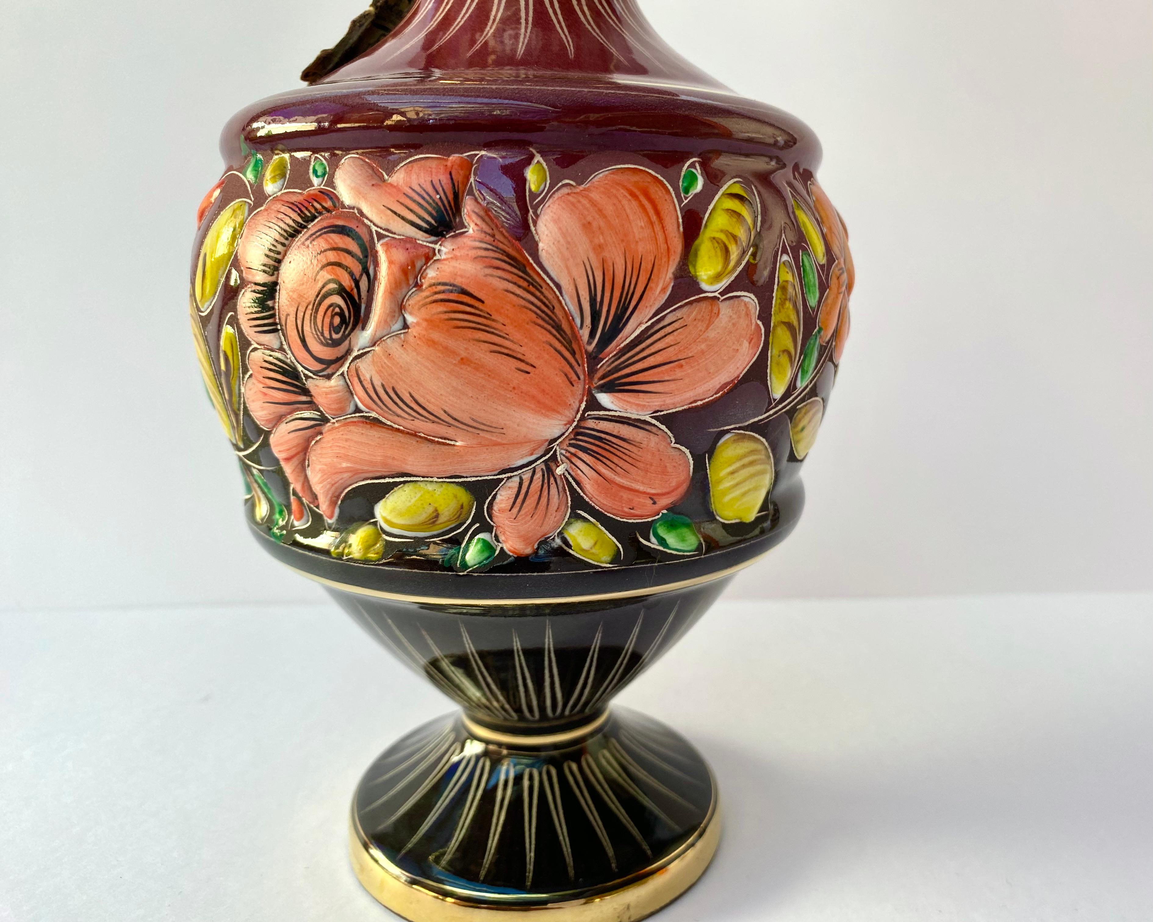 Vase Vintage Blumendekor in Keramik H.Bequet Belgien 1950er Jahre Handgefertigt (Belgisch) im Angebot