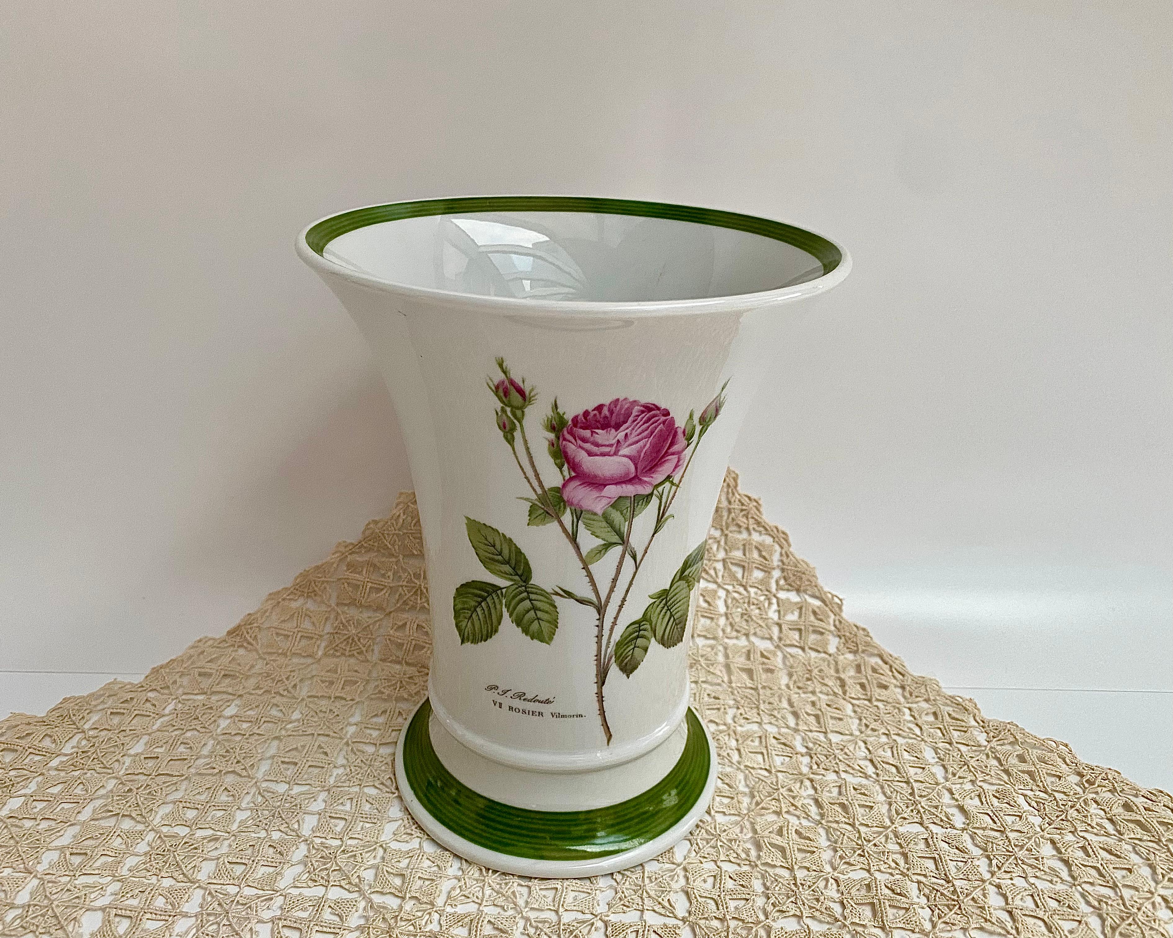 Mid-Century Modern Vase Hutschenreuther du milieu du siècle en porcelaine blanche de Bavière, Allemagne en vente