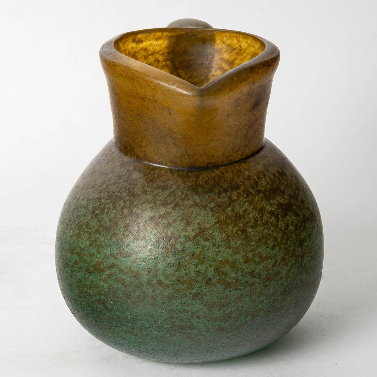 Vase, Wasserkrug, Glaspaste, Jugendstil, CIRCA 1900. (Art nouveau) im Angebot