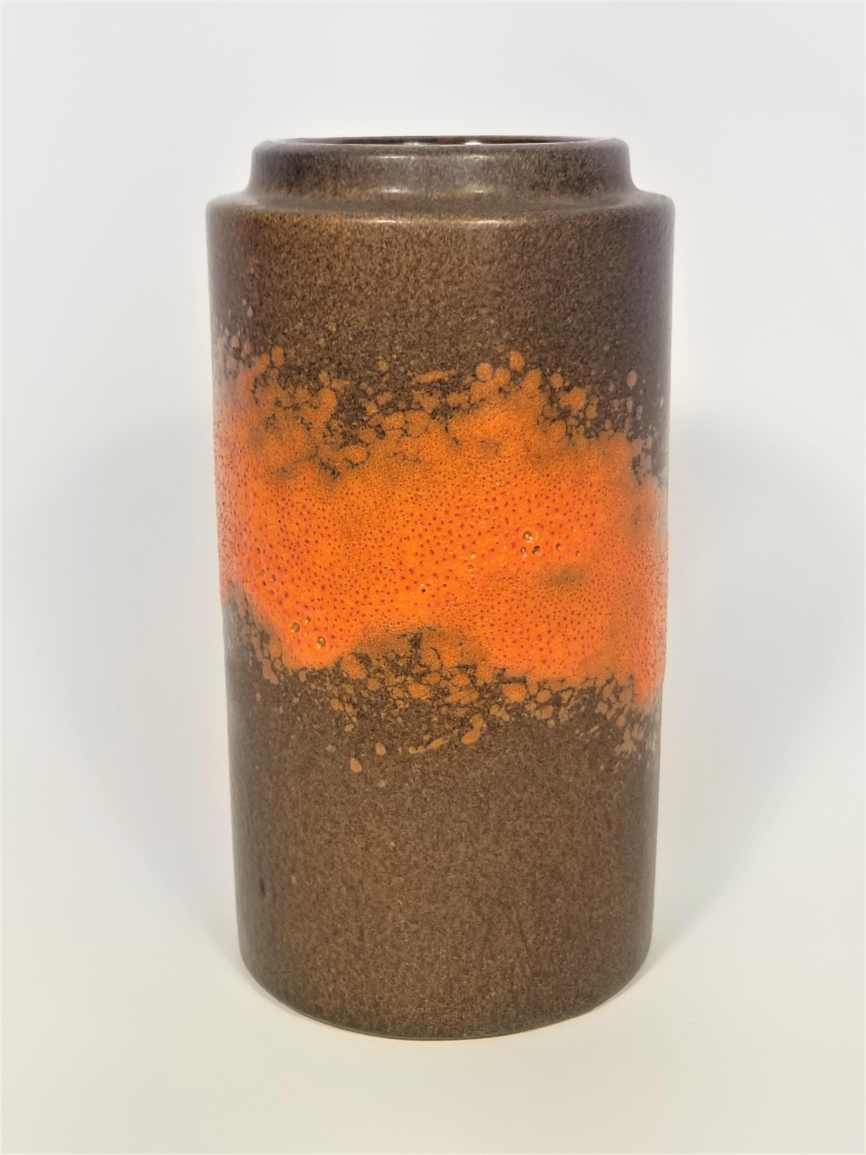 Vaso Germania Ovest Midcentury 1960s Ceramica smaltata Astratta Marrone Arancione in vendita 7
