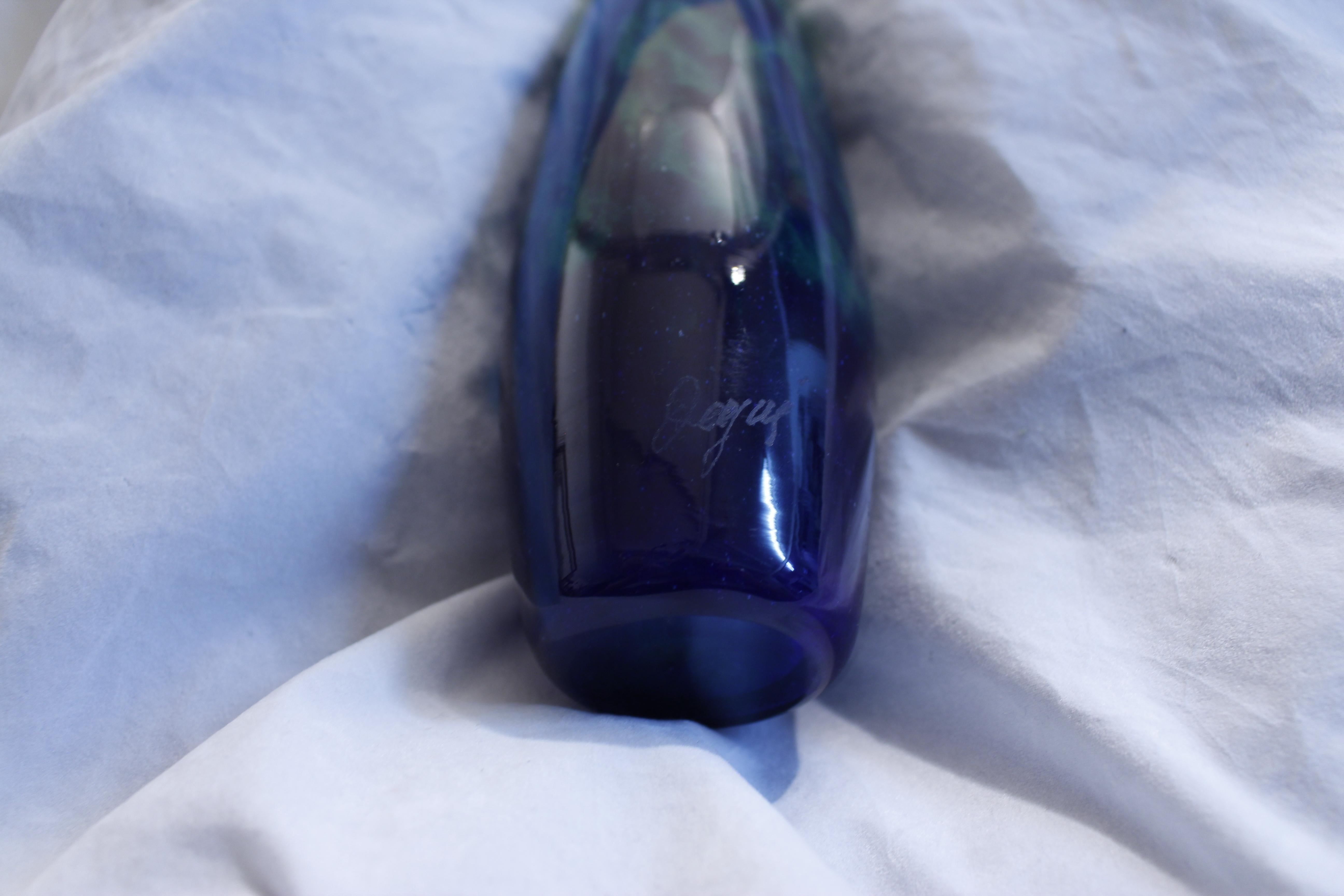 Vase with application  Sign: Degué, Made in France, Style : Art Deco, 1926 For Sale 2