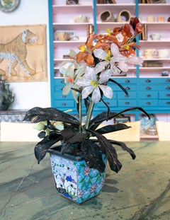 Vase avec pot en bronze avec technique de cloisonage et plantes de pierres dures