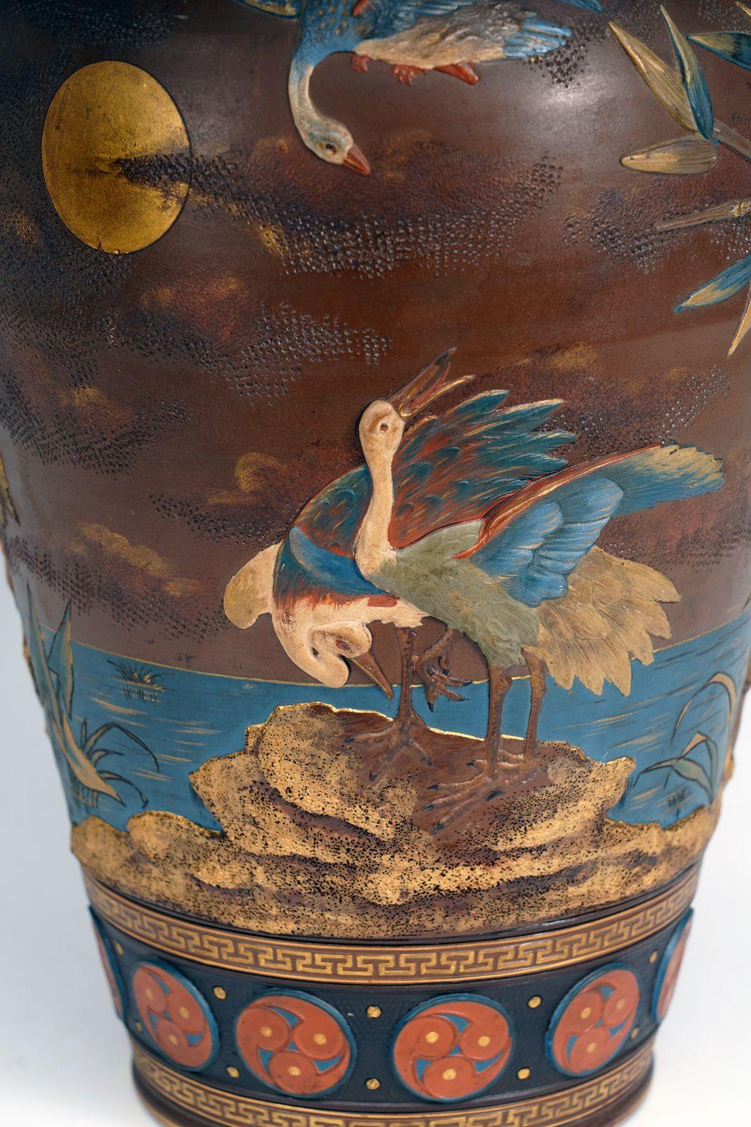Vaso con gru della manifattura Villeroy & Boch, Mettlach Germania, Circa 1900 In condizioni buone in vendita a PARIS, FR