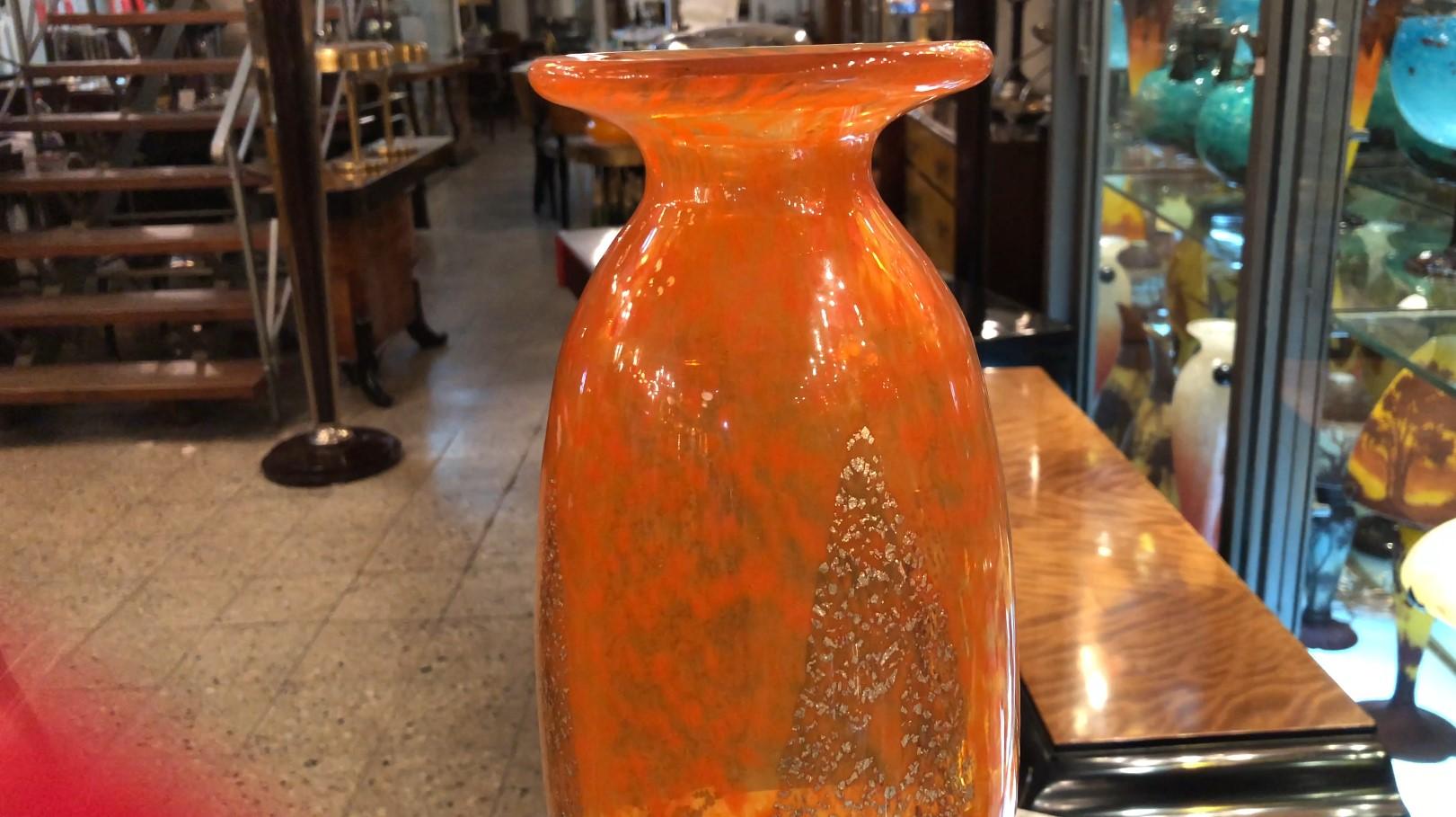 Vase with gold, Sign: Daum Nancy France, Style: Art Deco For Sale 6