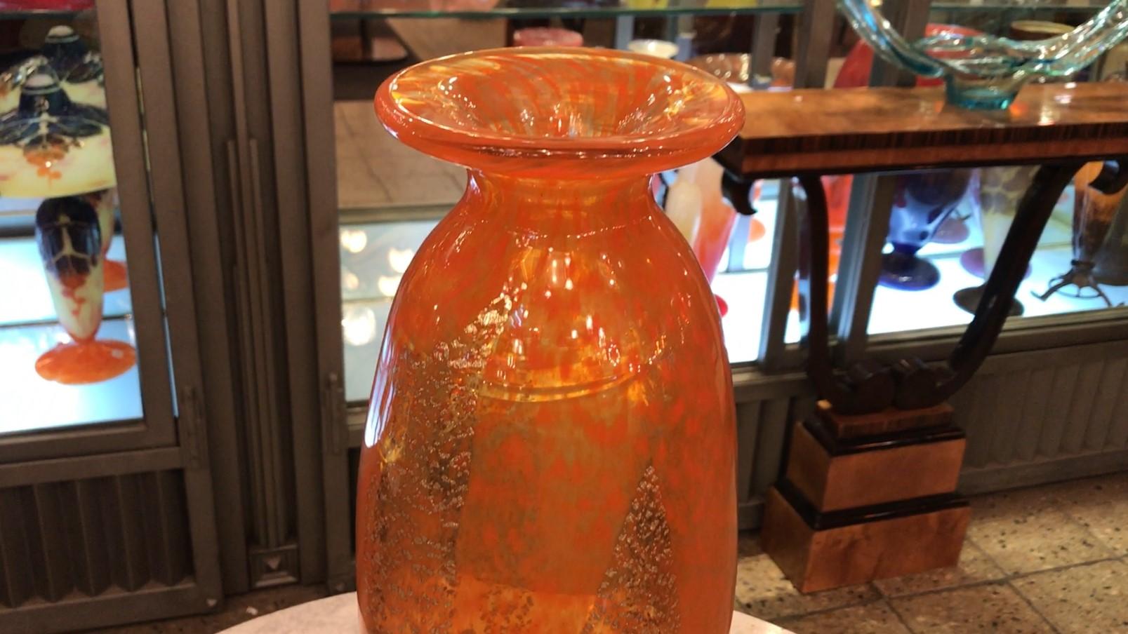 Vase with gold, Sign: Daum Nancy France, Style: Art Deco For Sale 12