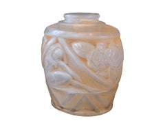 Vase mit Grazien von Etling Art Deco