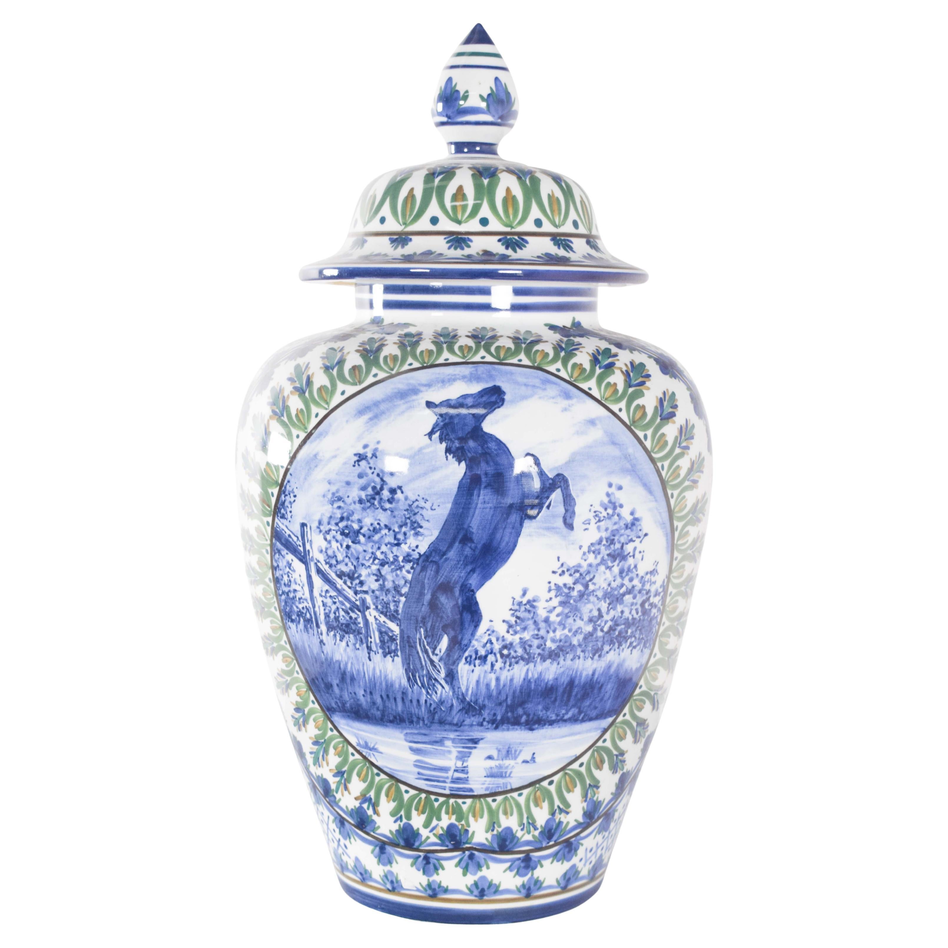 Vaso con coperchio in porcellana Alfe, Portogallo