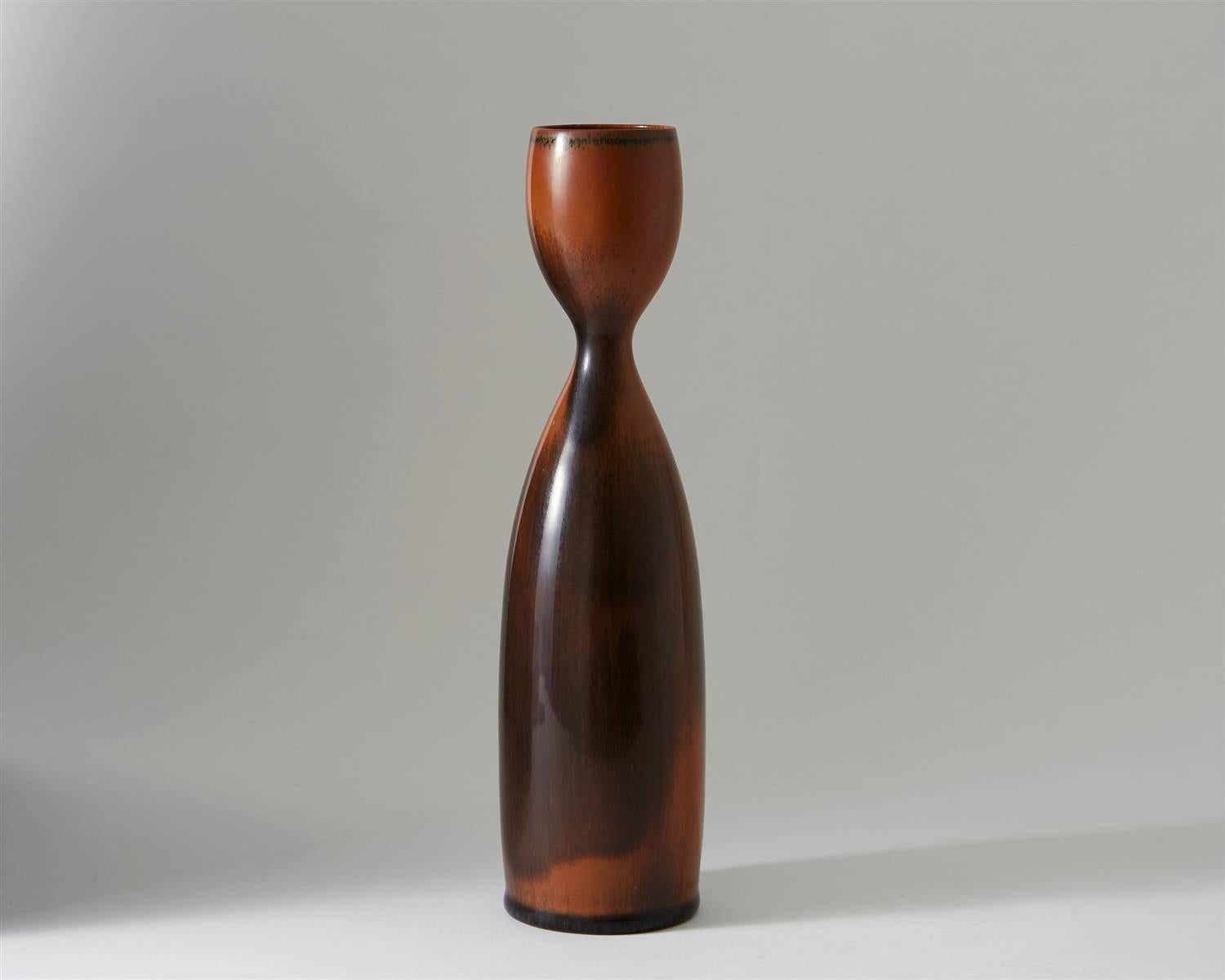 Vase, designed by Stig Lindberg for Gustavsberg
Sweden, 1956.

Stoneware.

Measures: H 24 cm/ 9 1/2
