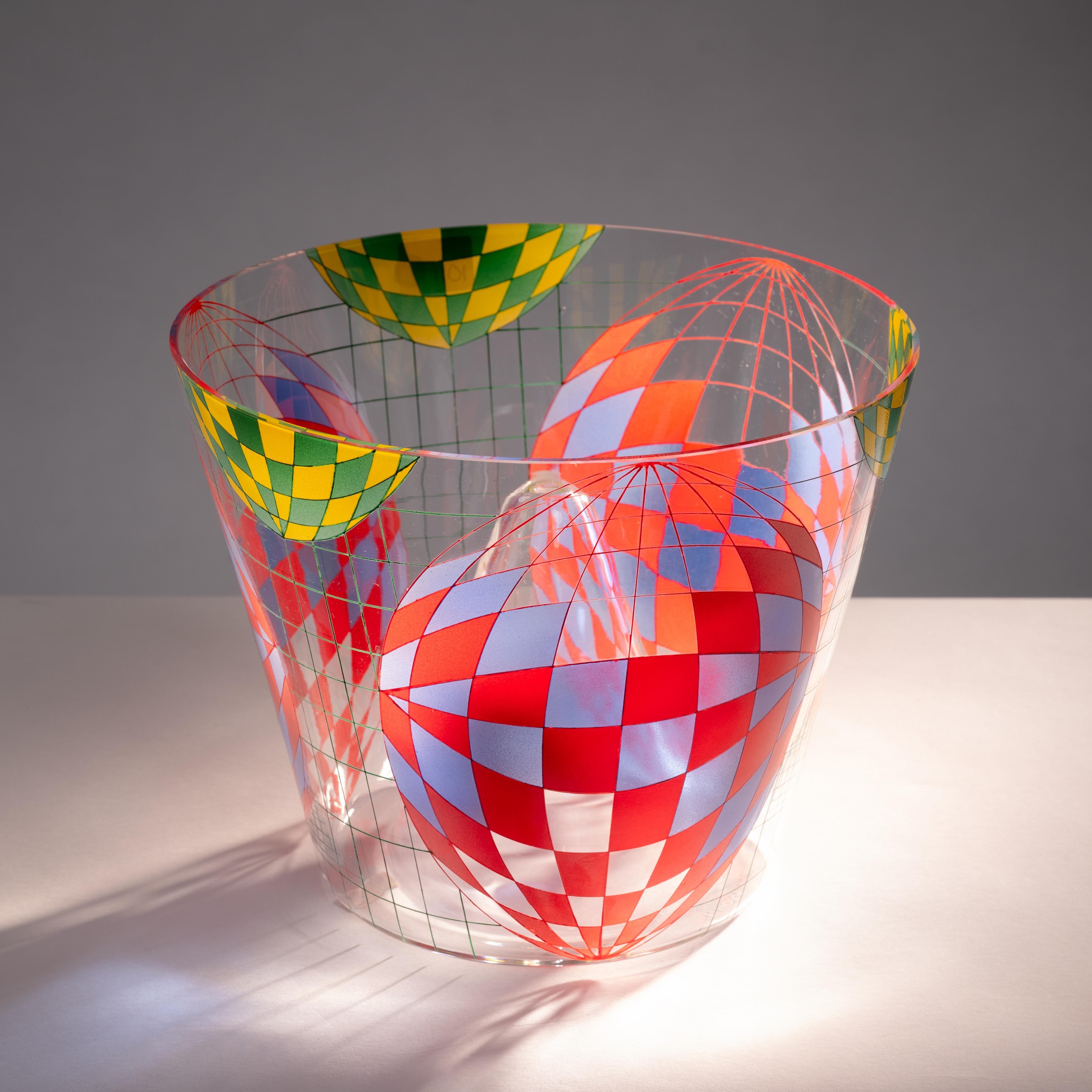 Vetro artistico Vaso di ispirazione Kamenicky Senov Thomas Hora in vetro Malovana, Chech, 1999 in vendita