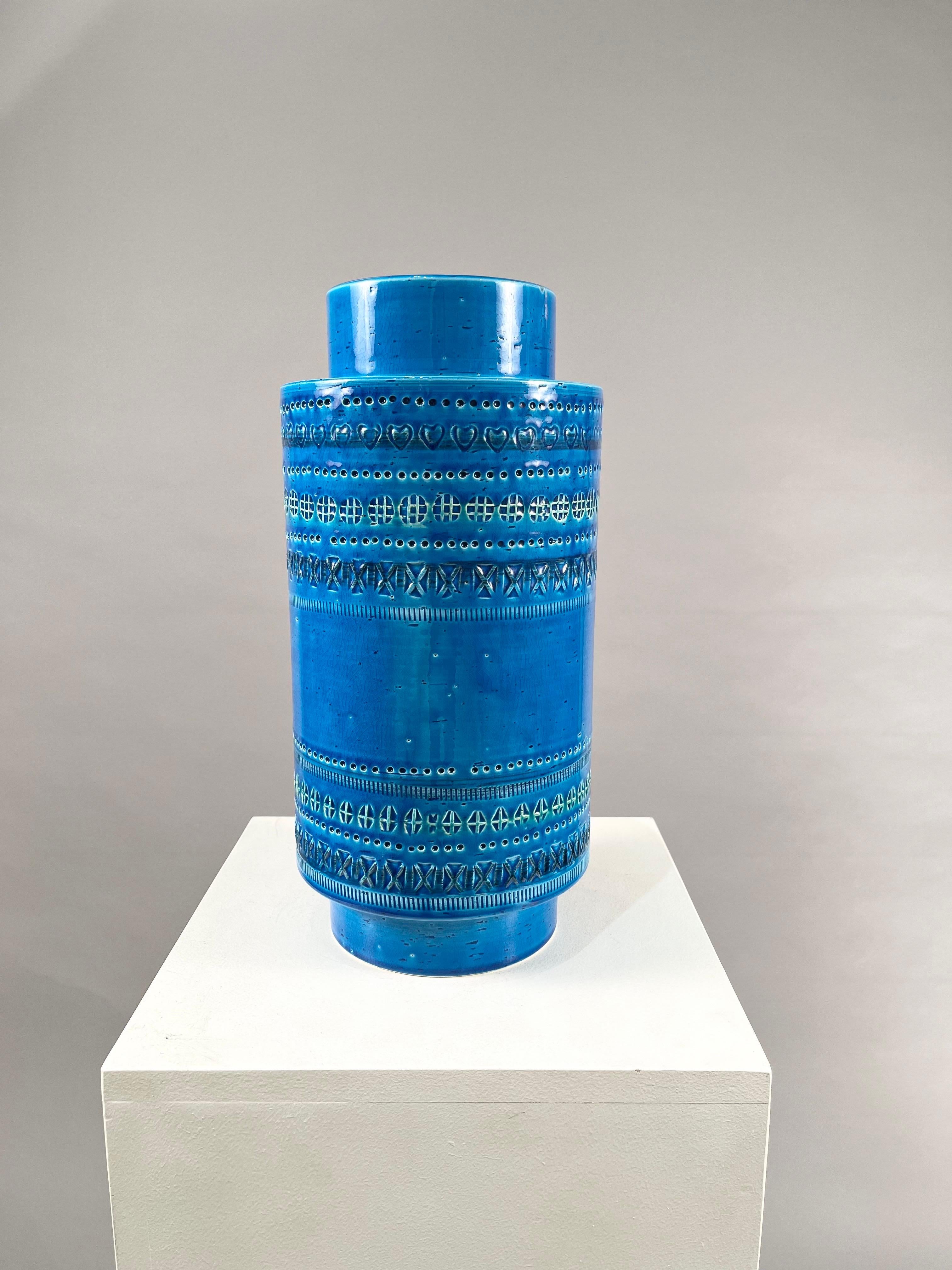 Set di 4 vasi in ceramica smaltata blu (blu Rimini) di Aldo Londi per Bitossi, Italia, anni '50 circa.
Venduto in set o singolarmente.
Altezze: 34, 24, 21 e 16 cm