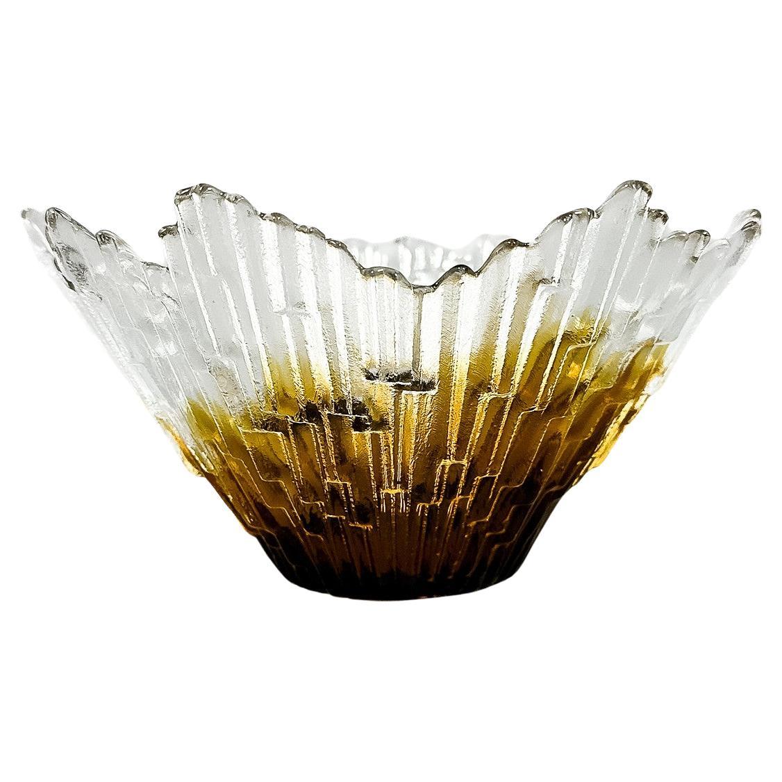 Handgeblasene braune Vase, entworfen von Tauno Wirkkala in den 1970er Jahren für Humppila.
