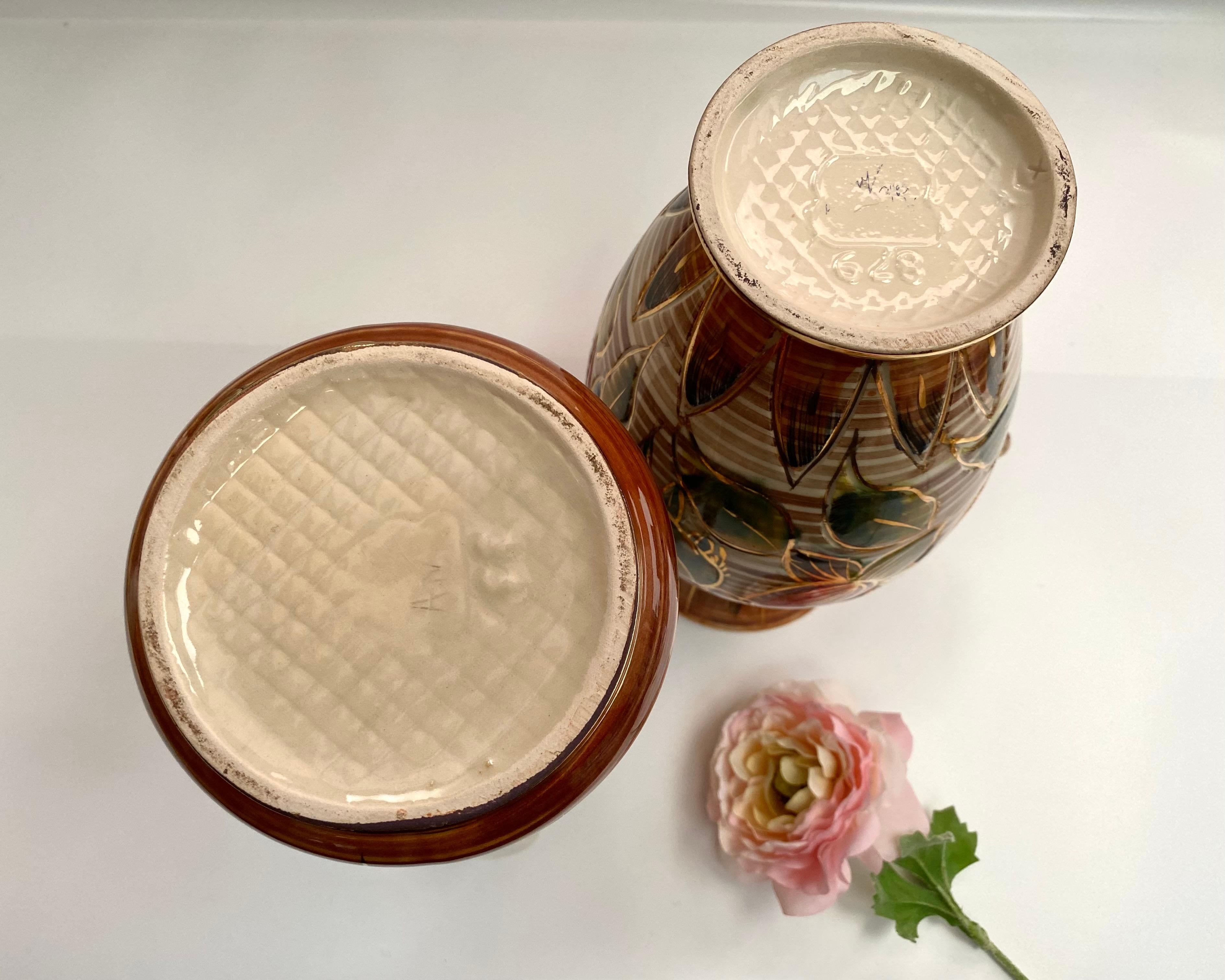 Vases/aiguières HBEQUET des années 1960, peints à la main en céramique belge, ensemble 2 en vente 1