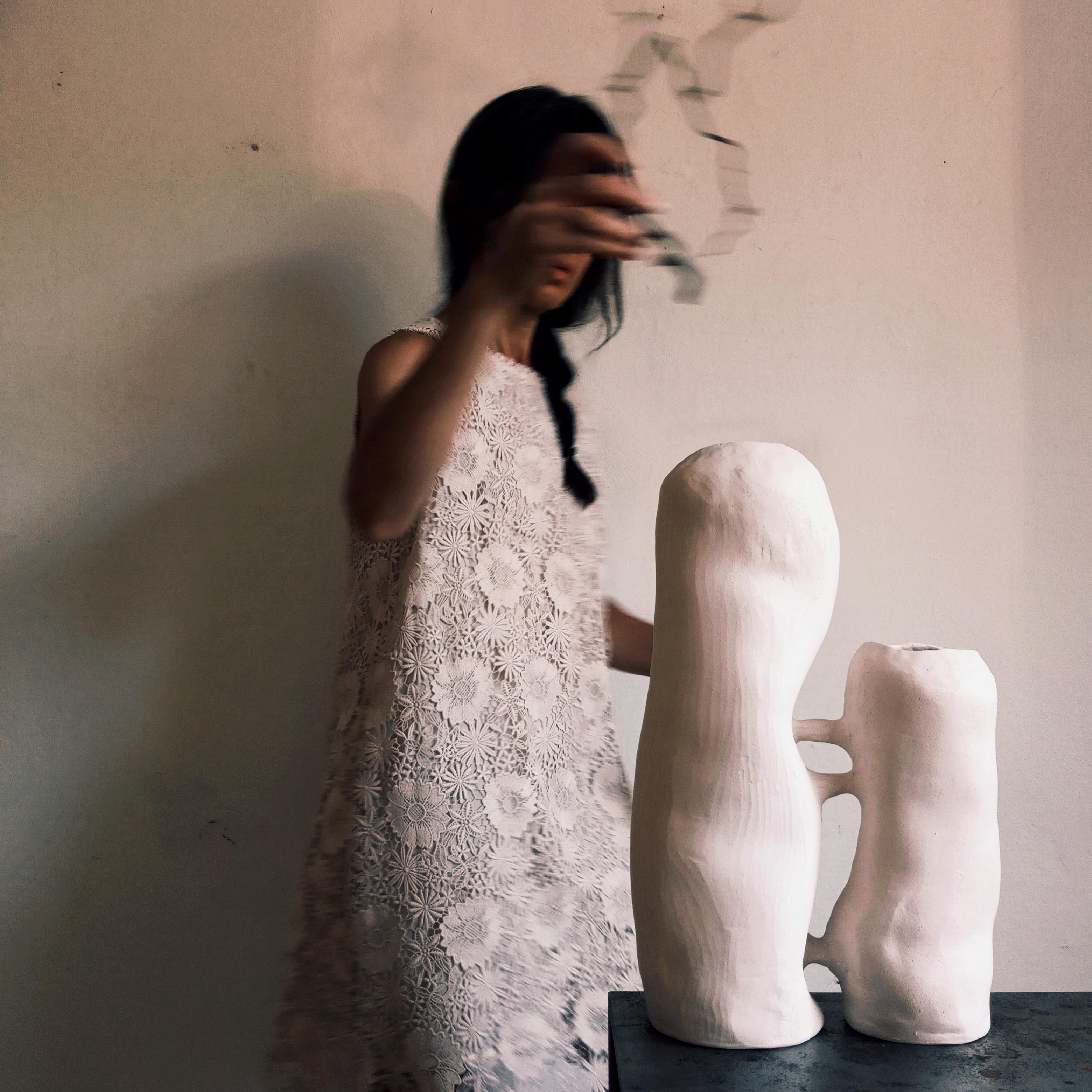 Vasi Comunicanti 2 elements LIGHT BLUGREY in ceramic XXI Century by Chiara Berta in vendita 3