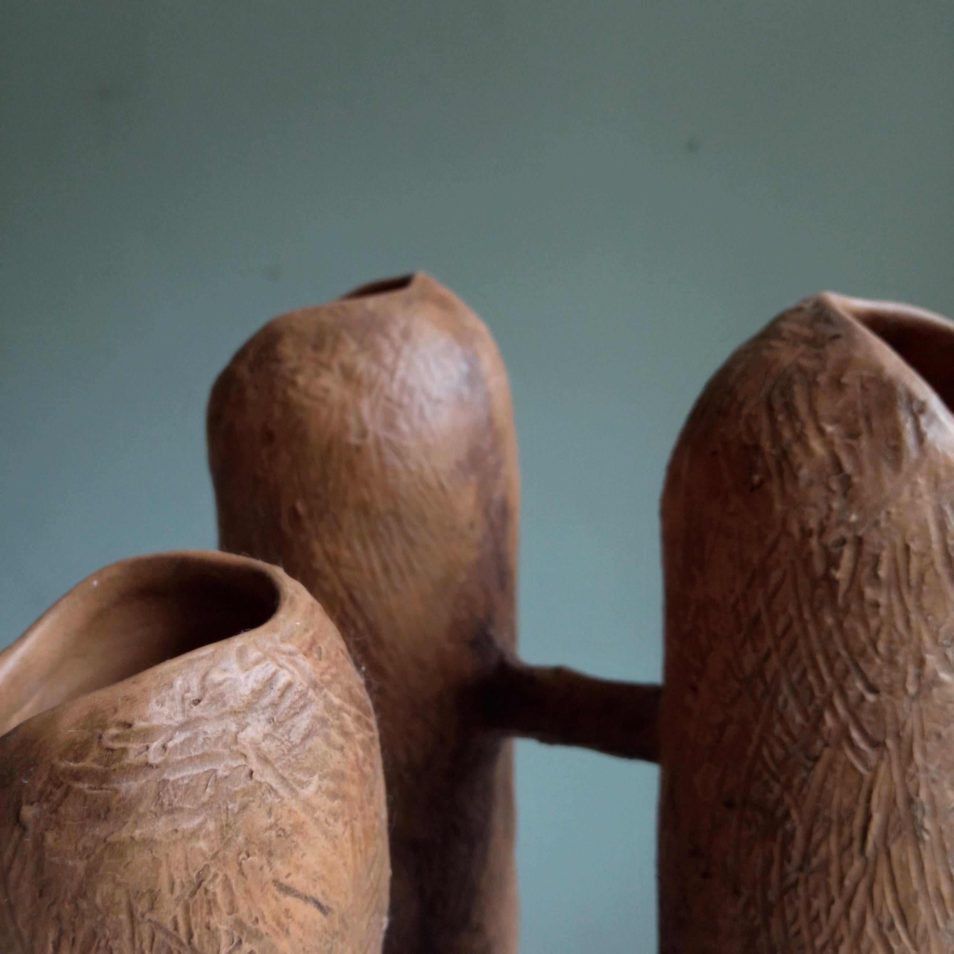 Moderne Vasi Comunicanti 3 éléments Brown en terre cuite XXIème siècle par Chiara Berta en vente
