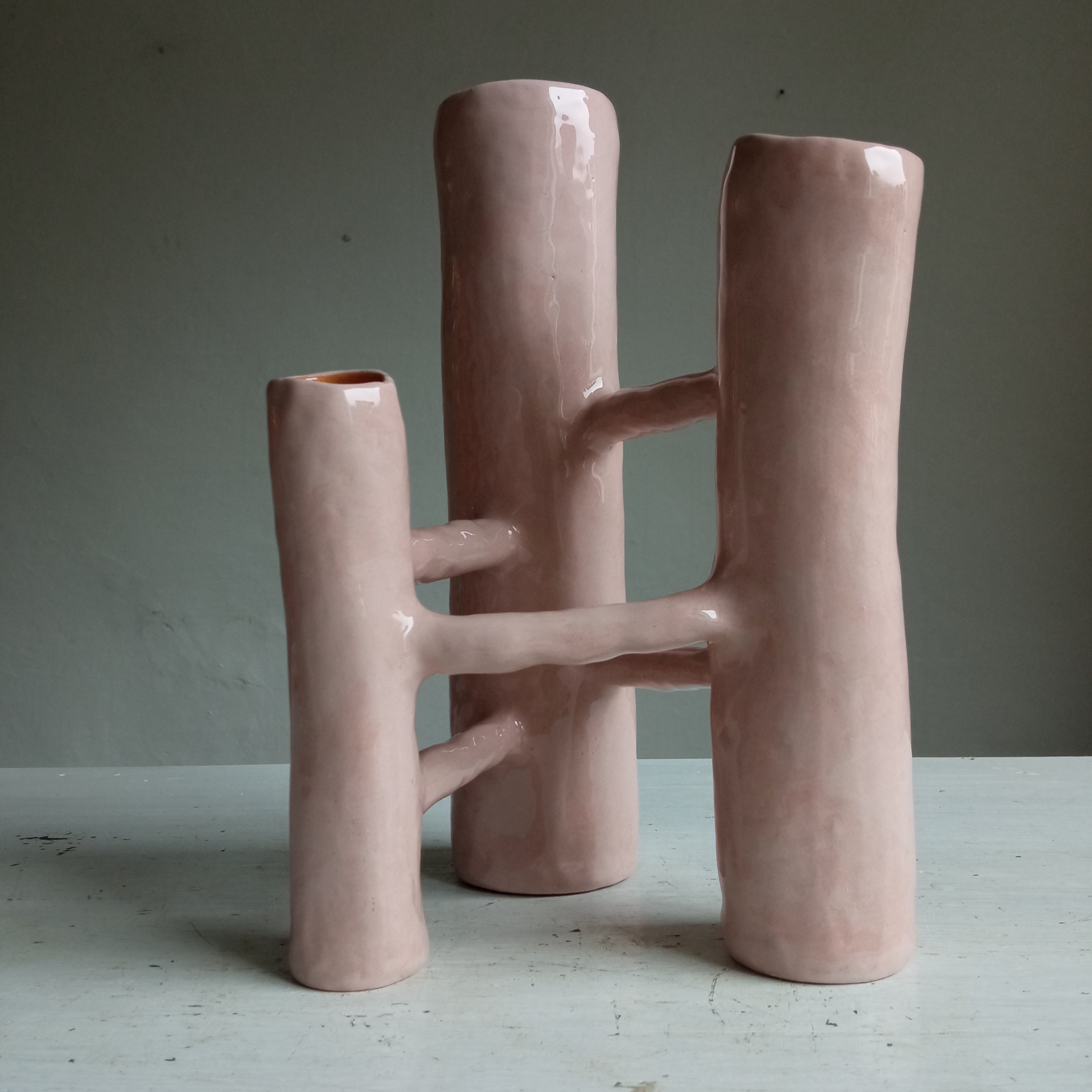 Vasi Comunicanti 3 elements LIGHT PINK in ceramic XXI Century by Chiara Berta For Sale
