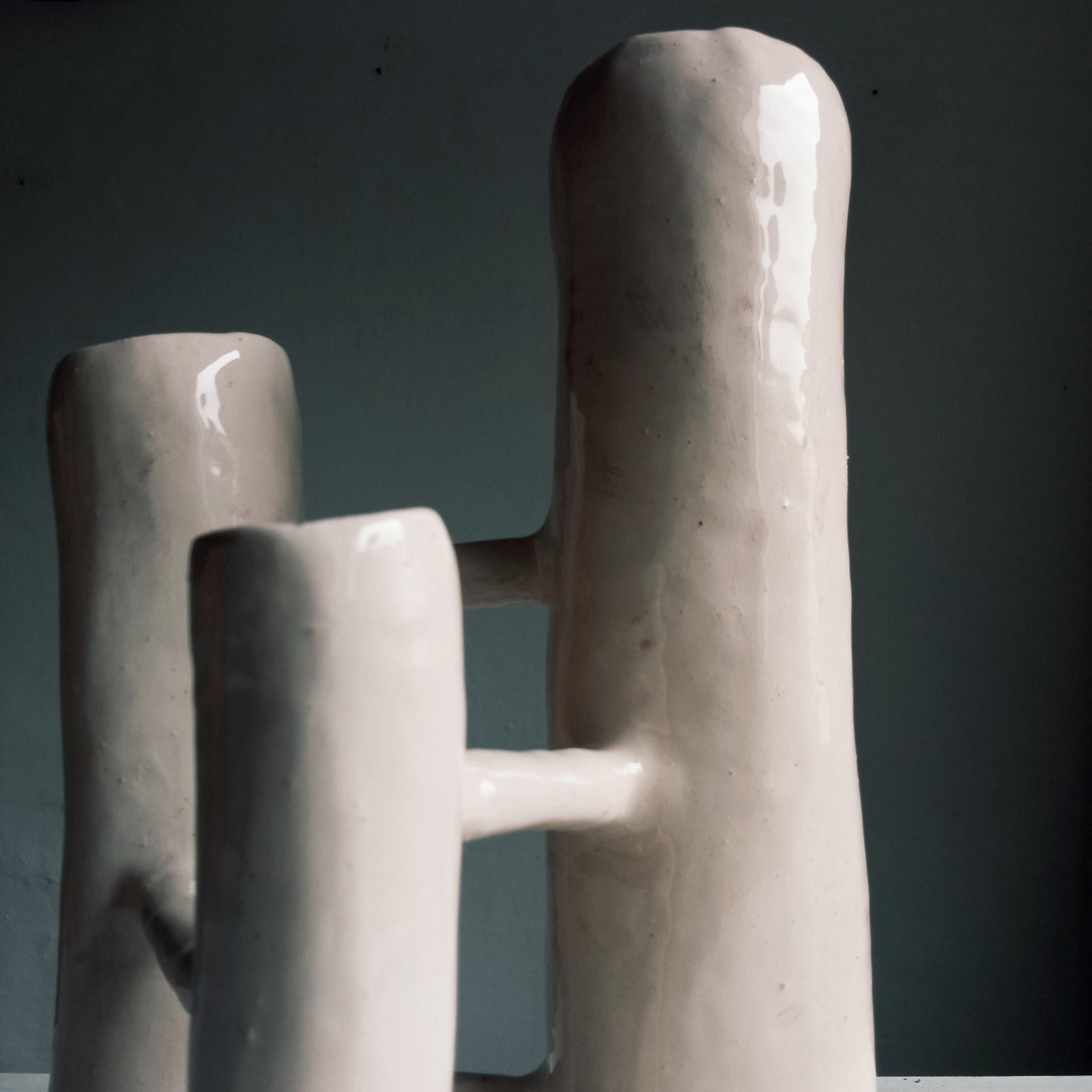Moderne Vasi Comunicanti 3 éléments BLANC en céramique XXIe siècle par Chiara Berta Artiste en vente