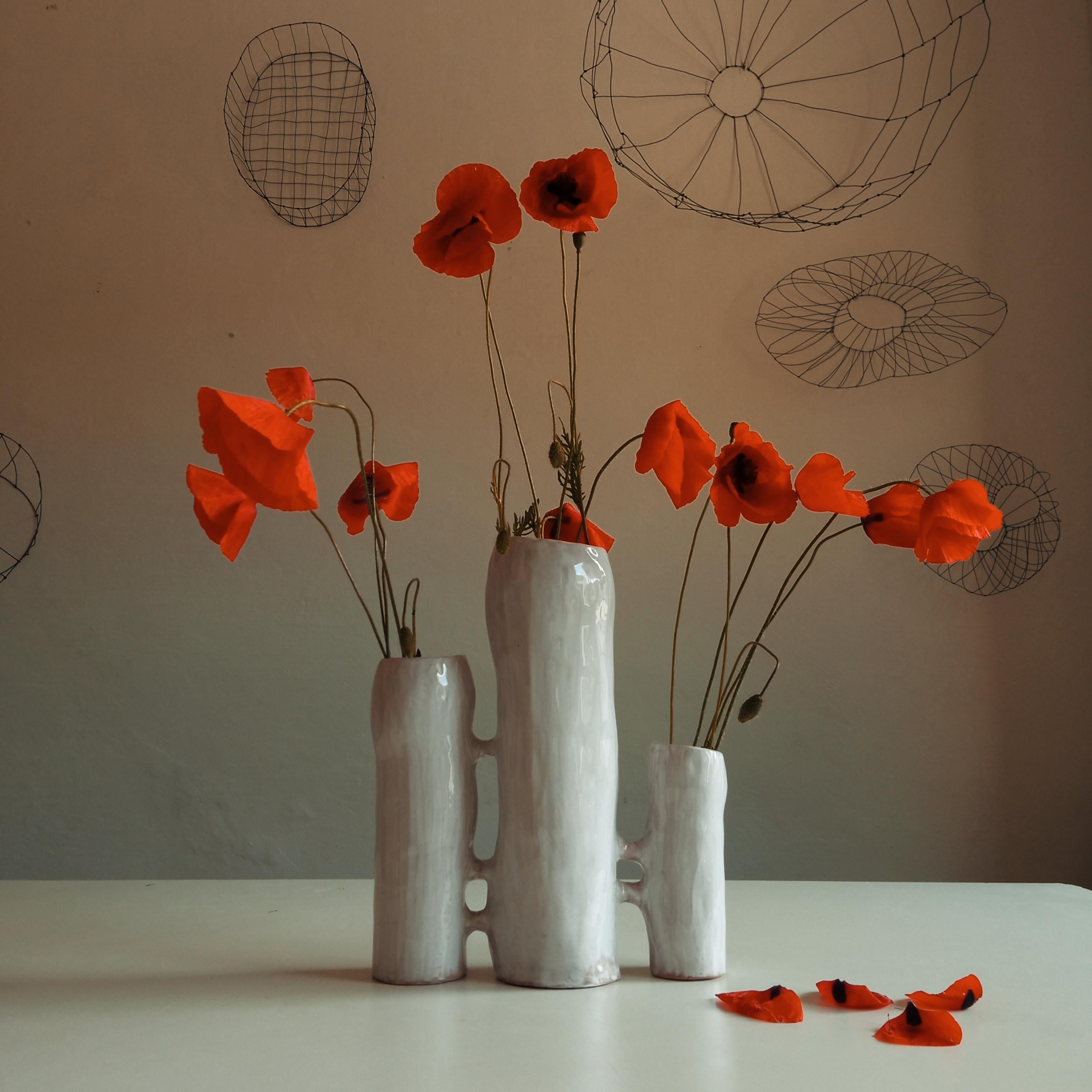 Italian Communicating Vases 3 elements WHITE in ceramic XXI Century by Chiara Berta Artist For Sale