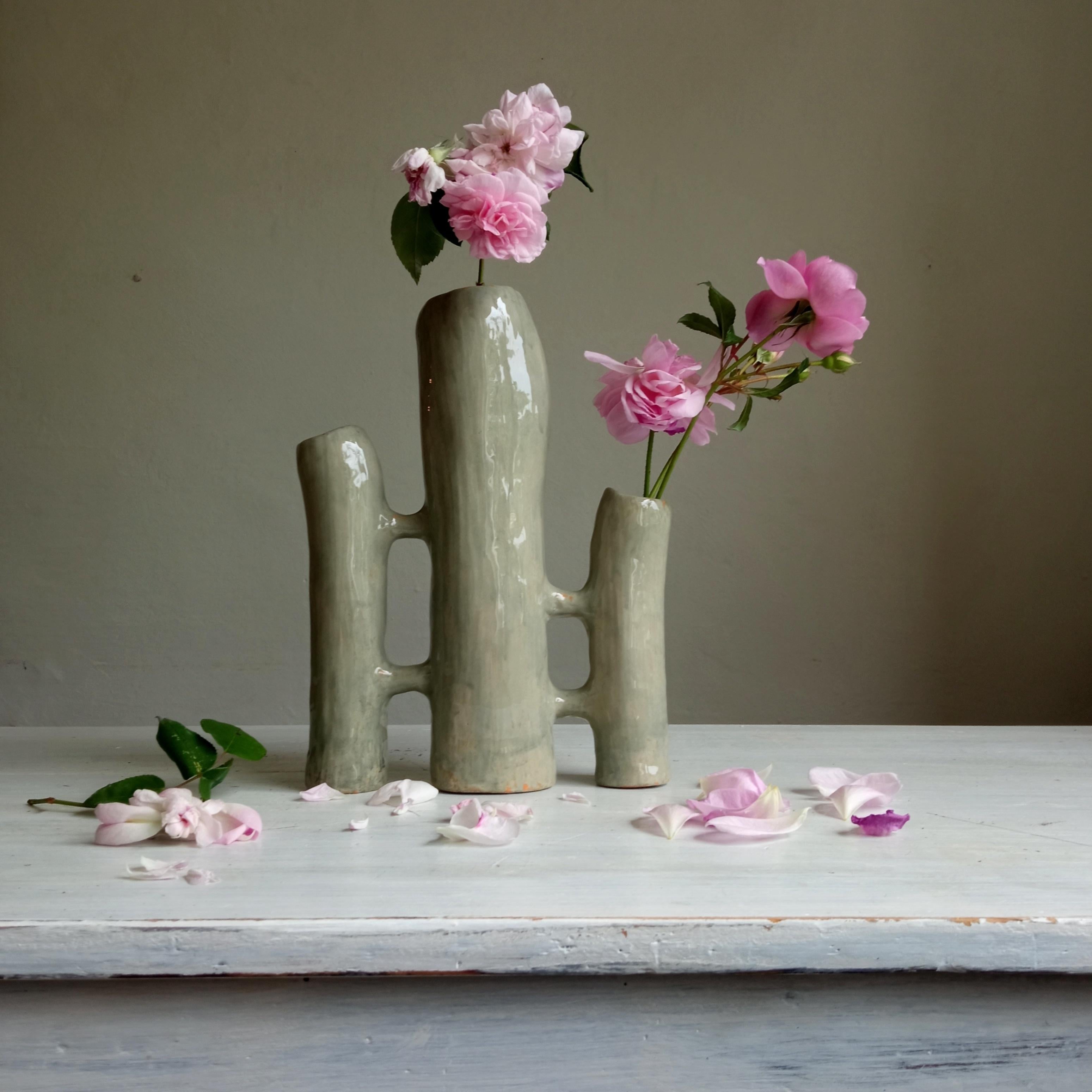 Ceramic Communicating Vases 3 elements WHITE in ceramic XXI Century by Chiara Berta Artist For Sale