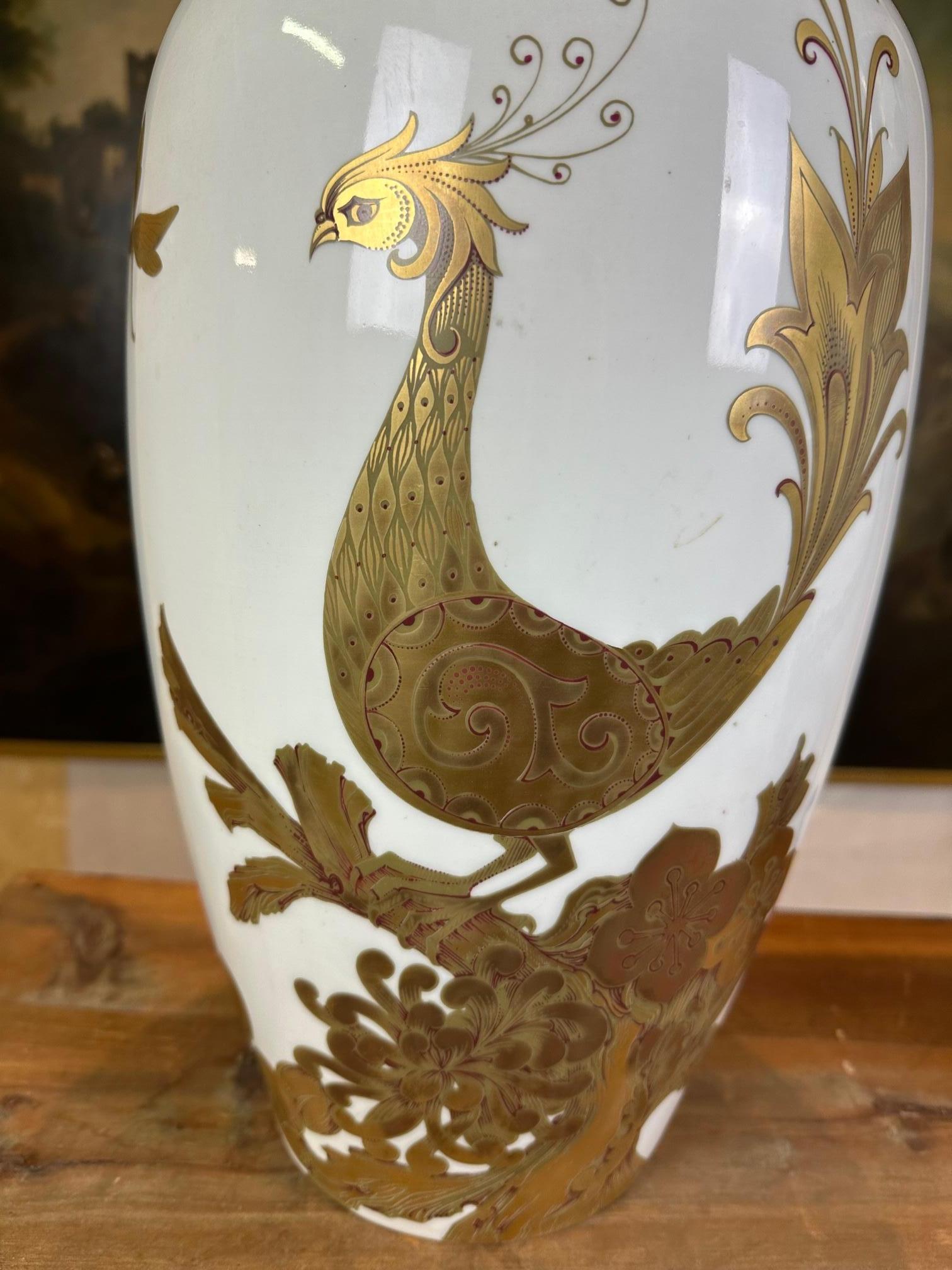 German porcelain vases with patterns decorated in pure gold. Germany XXI° In Excellent Condition For Sale In Badia Polesine, RO