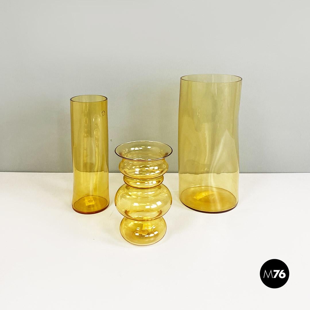 Moderne Vasi italiani in vetro di Murano soffiato giallo di Carlo Nason, moderne 1970 ca en vente