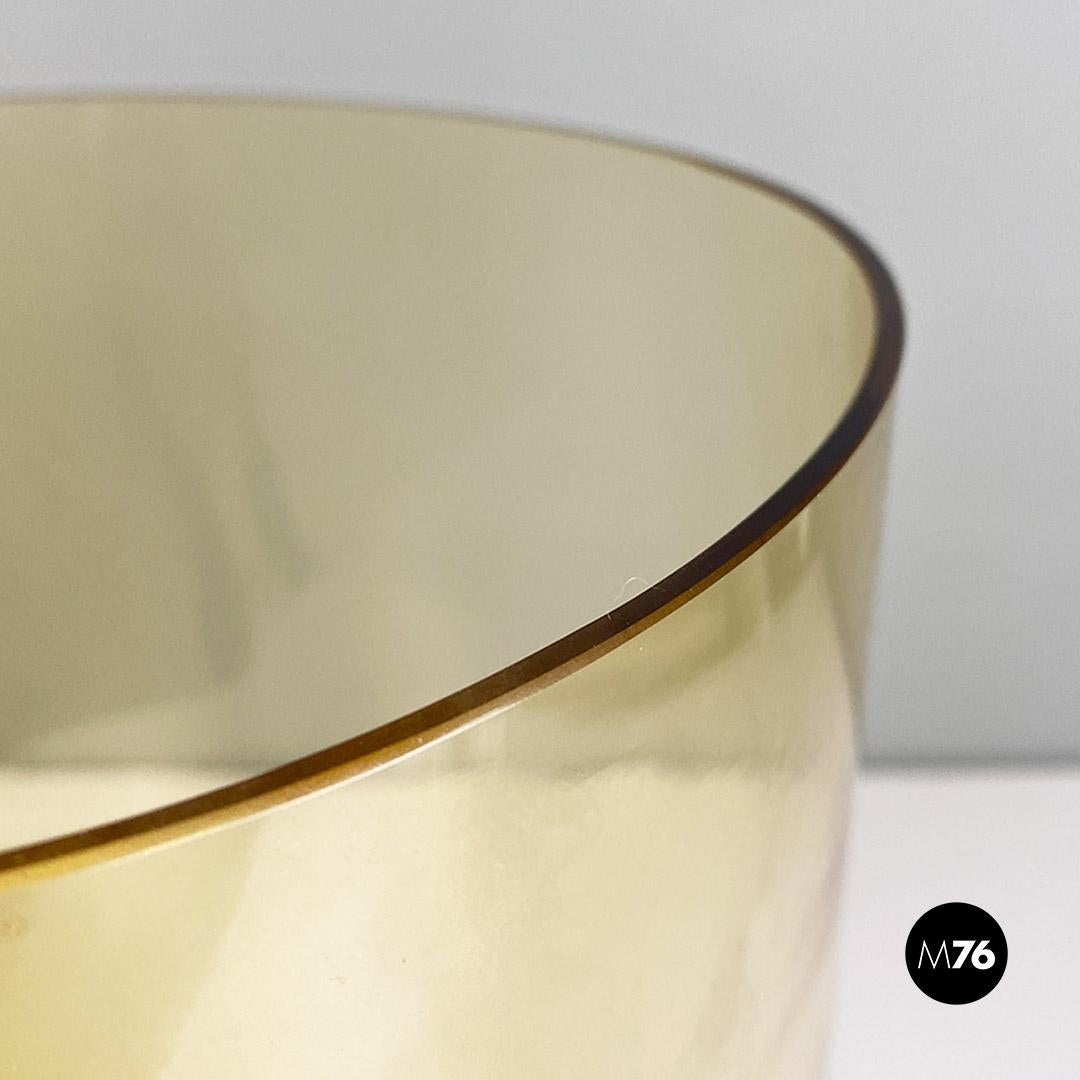 Vasen aus mundgeblasenem gelben Murano-Glas, italienische Moderne, 1970er Jahre, von Carlo Nason im Angebot 1