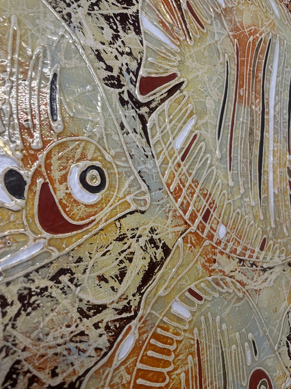 CORAL FISH di Vasily Zianko, tecnica volume-contour dell'autore - Animal Painting Beige di Vasili Zianko